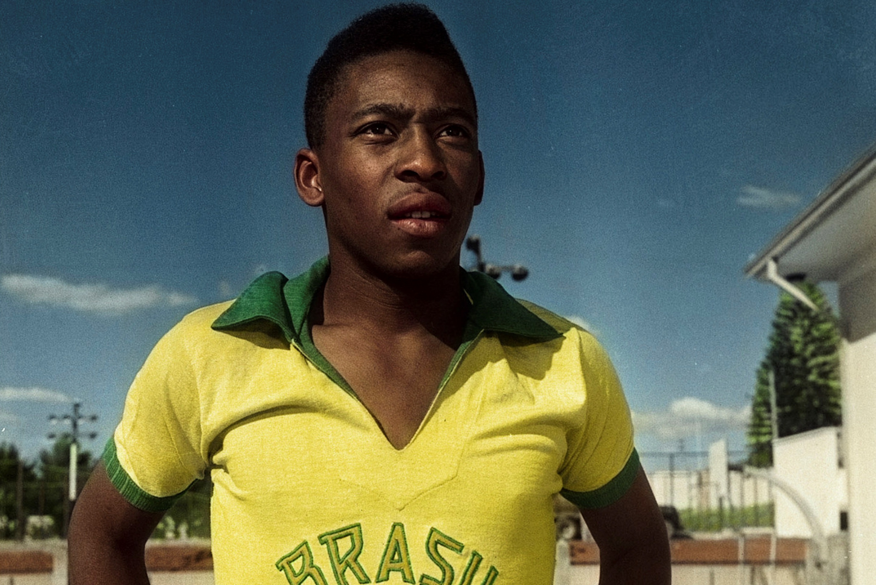 El documental "Pelé" se estrenó en febrero de 2021 e incluyó una entrevista exclusiva con el ex futbolista. (EFE)