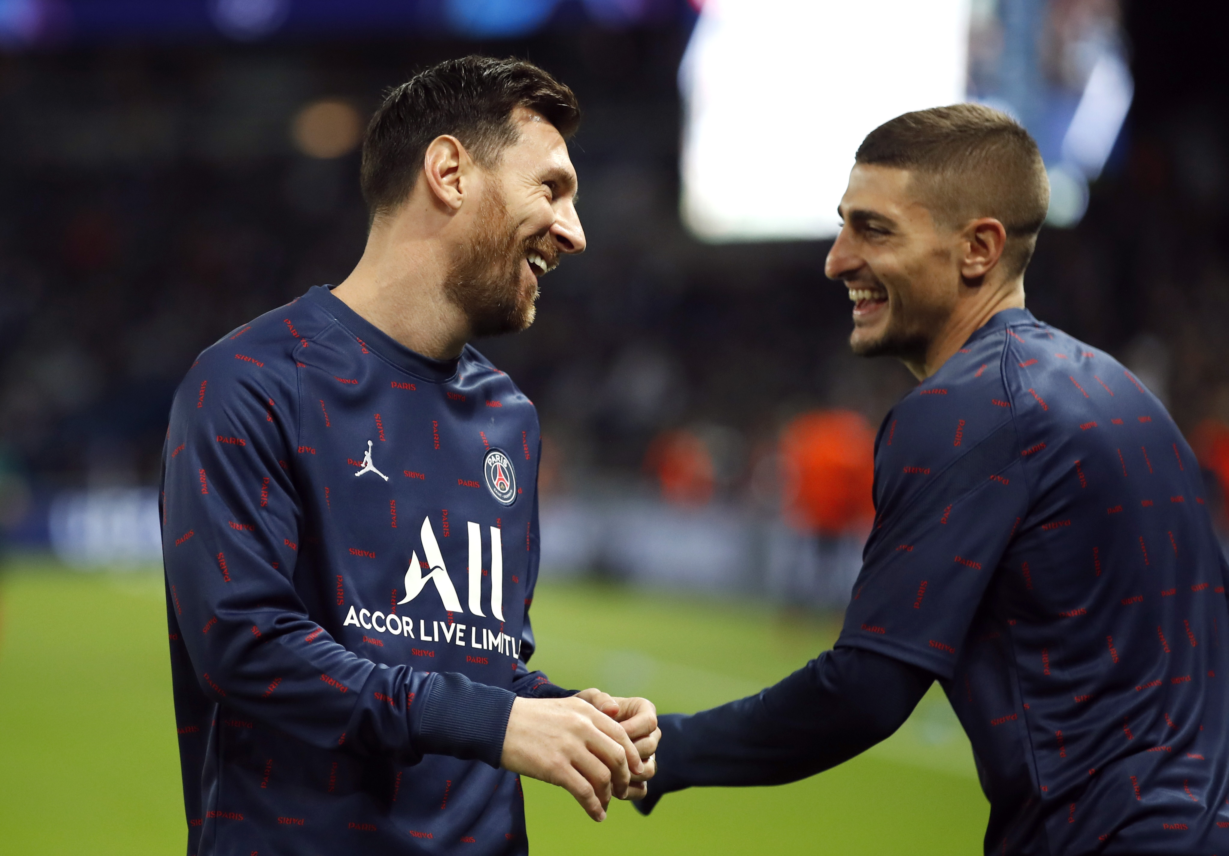 Lionel Messi y Marco Verratti antes de un partido del PSG (REUTERS/Gonzalo Fuentes)