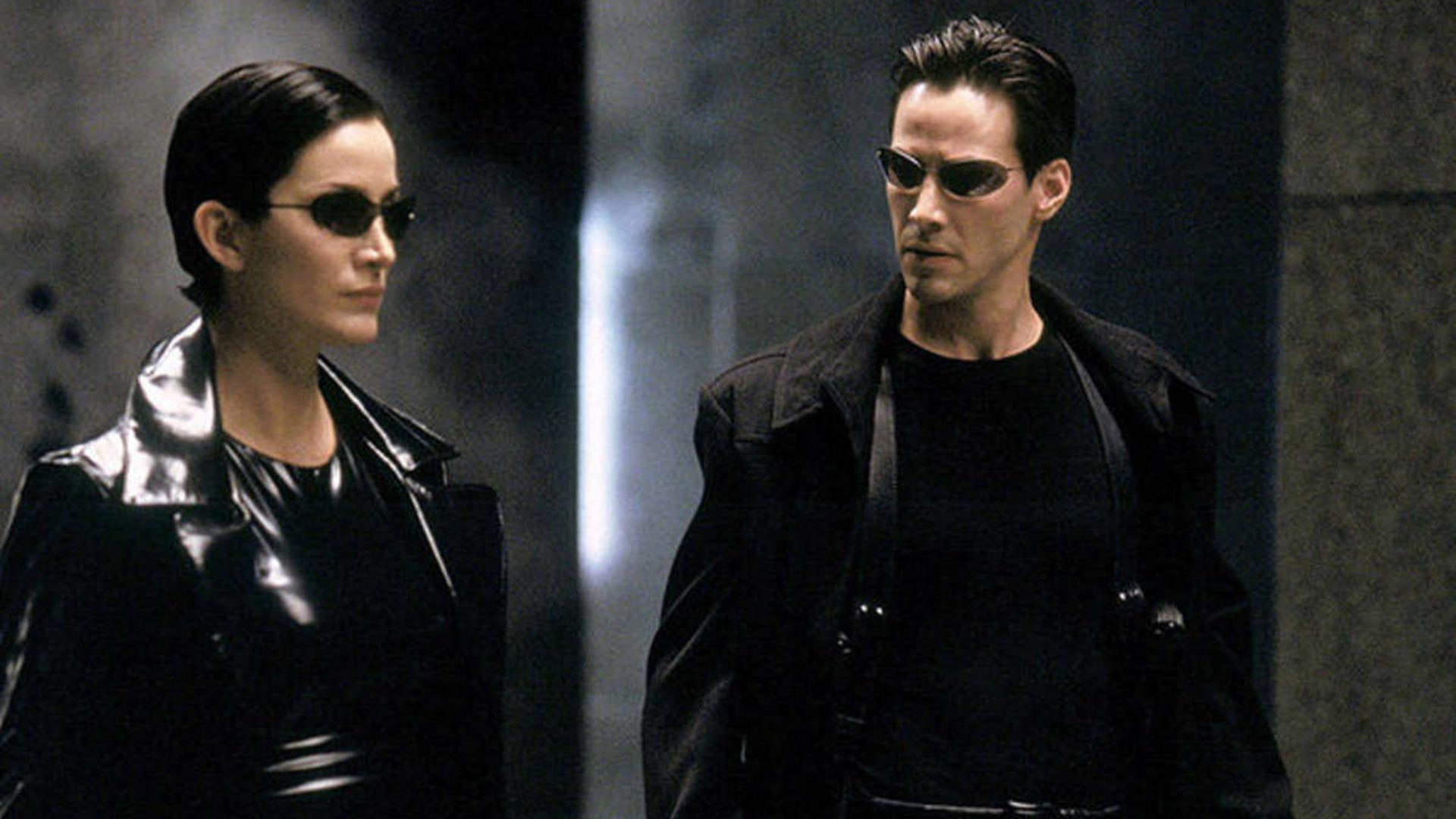 Pareja invencible: Reeves con Carrie-Anne Moss, en "Matrix"