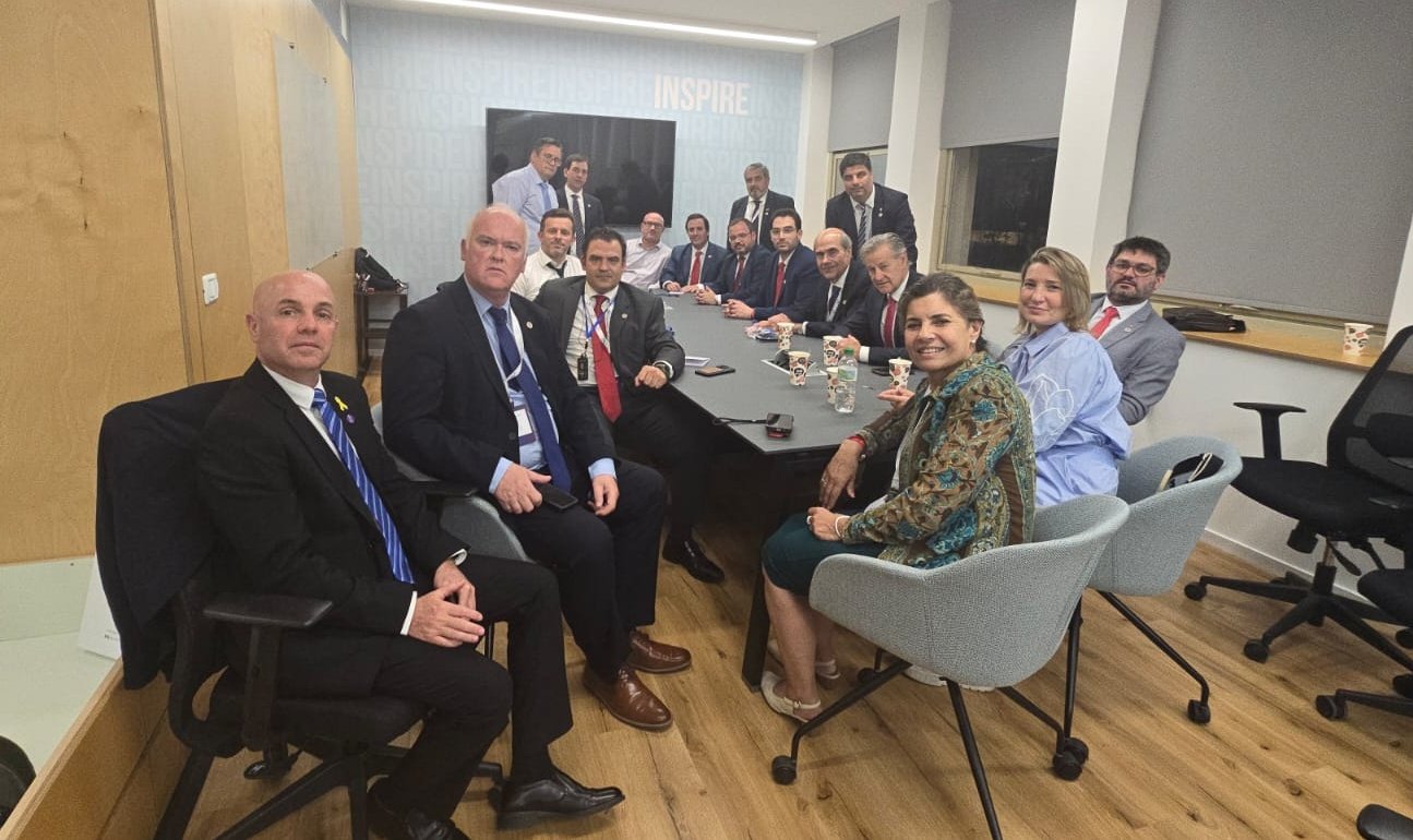 Los festejos de Marcos Rojo tras el triunfo de Racing ante Boca: hit en La Bombonera, llamativo posteo y celebración en un boliche