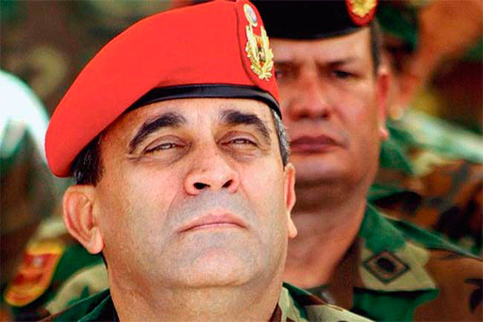 El general en Jefe del Ejército Raúl Isaías Baduel murió después de varios años en prisión y sin juicio