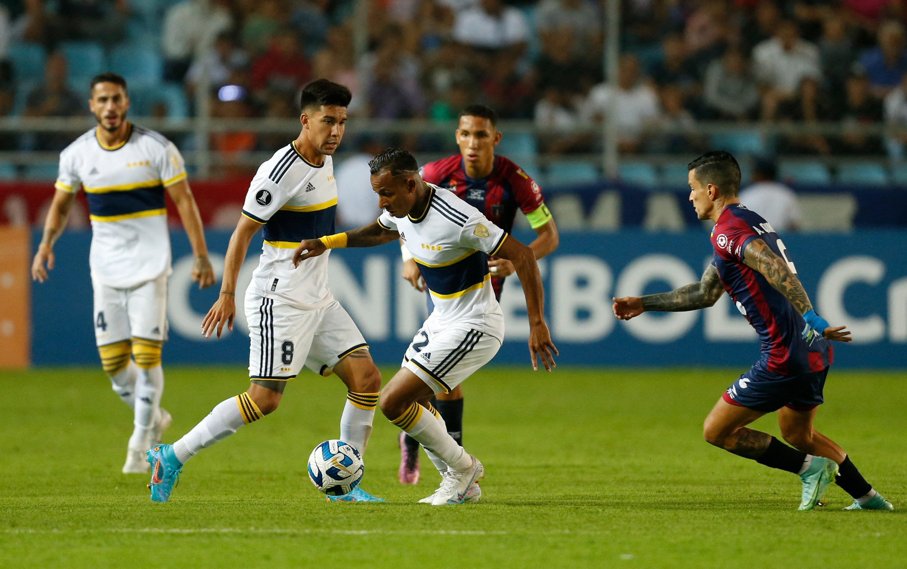 Soccer Football - Copa Libertadores - Group F - Monagas SC v Boca Juniors - Estadio Monumental de Maturin, Maturin, Venezuela - April 6, 2023 Boca Juniors' Sebastián Villa in action REUTERS/Leonardo Fernandez Viloria