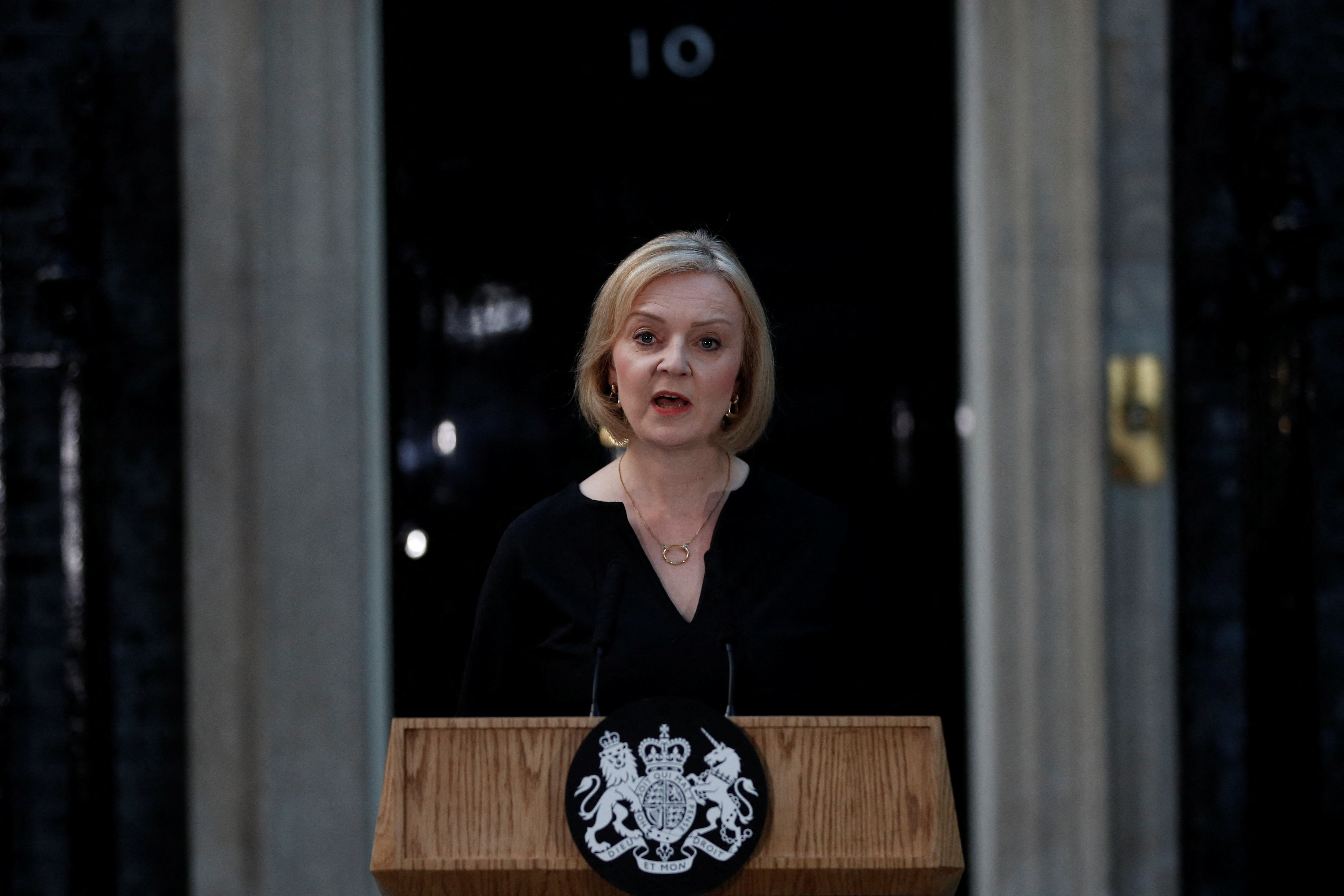 Liz Truss dio un discurso desde Downing Street tras la muerte de la reina Isabel II (REUTERS/Peter Nicholls)