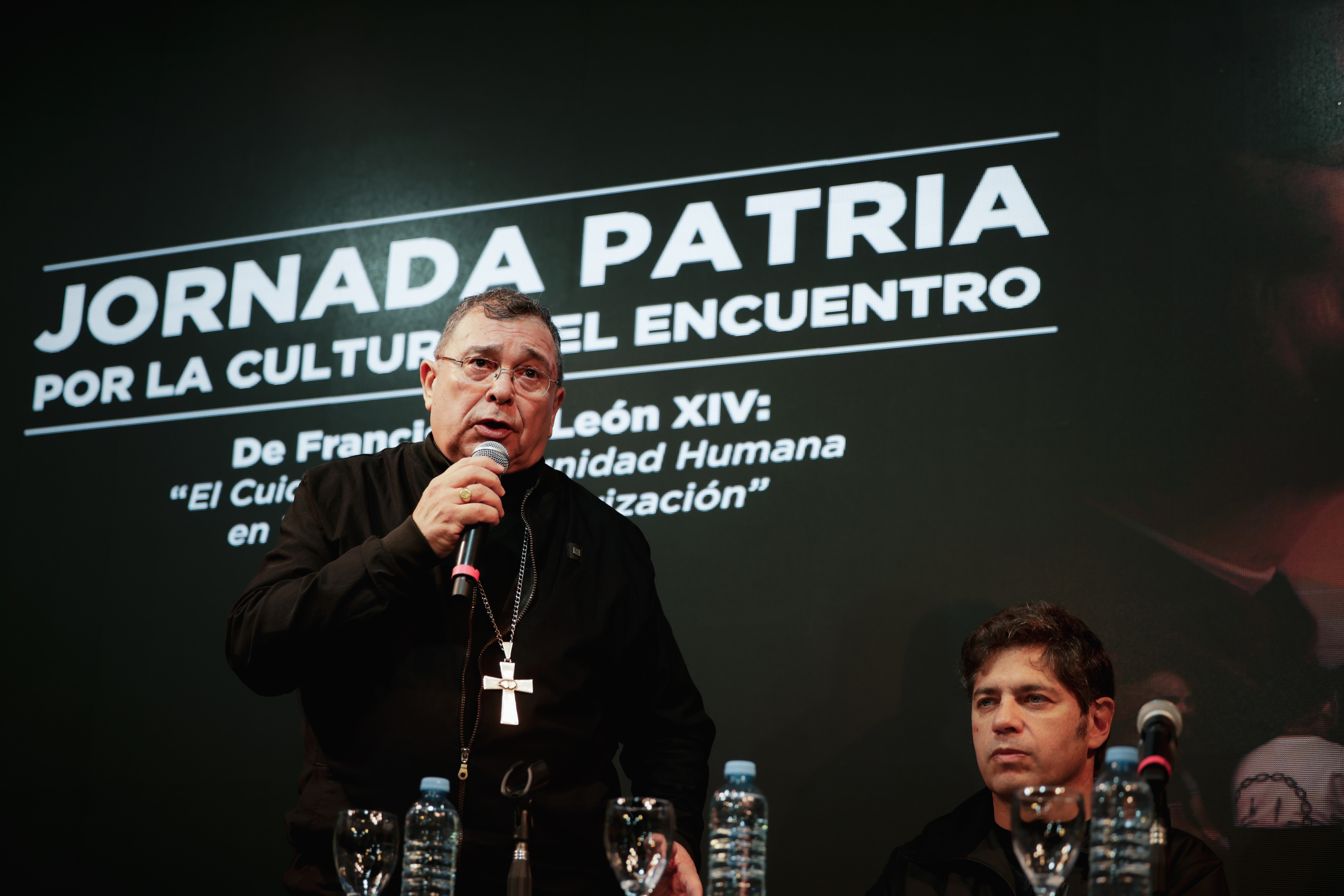 Con foco en una posible visita del Papa, la Iglesia reuni&oacute; a dirigentes pol&iacute;ticos y sociales y pidi&oacute; por la urgencia del di&aacute;logo social