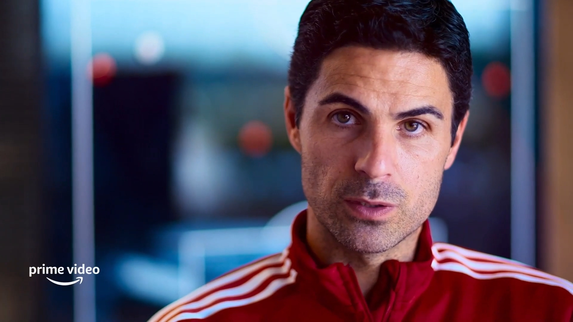 Mikel Arteta, exfutbolista y entrenador español, entrenador del Arsenal F. C. (Prime Video)