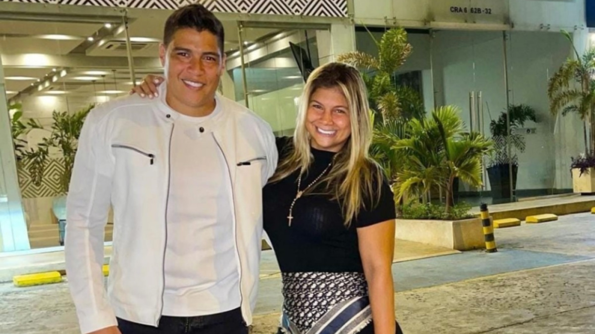 Escándalo por vacunación del cantante de vallenatos Rafa Pérez y su esposa:  IPS no opera hace más de un año - Infobae