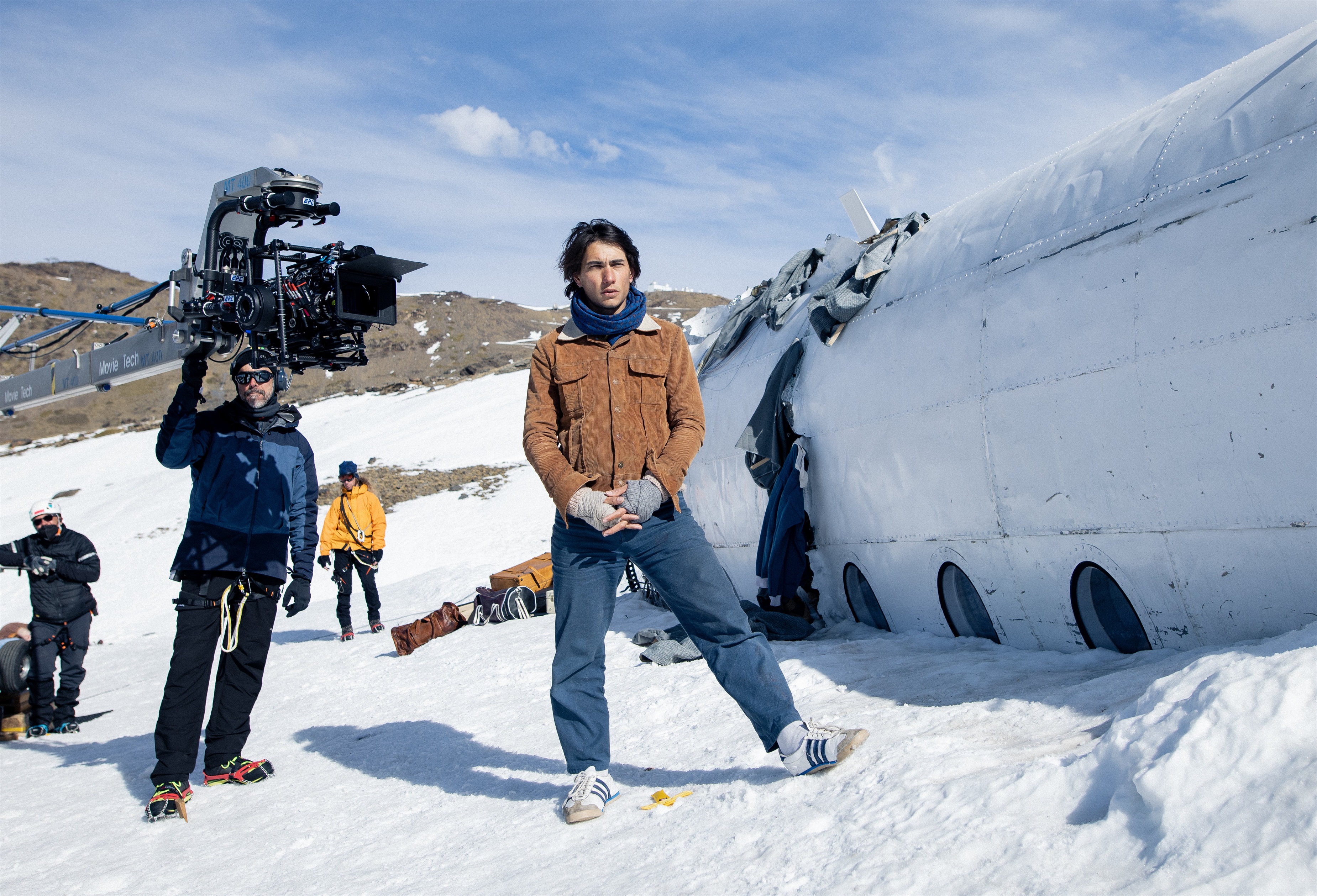 La sociedad de la nieve”: ¿cómo los supervivientes reales del vuelo 571  participaron en la película? - Infobae