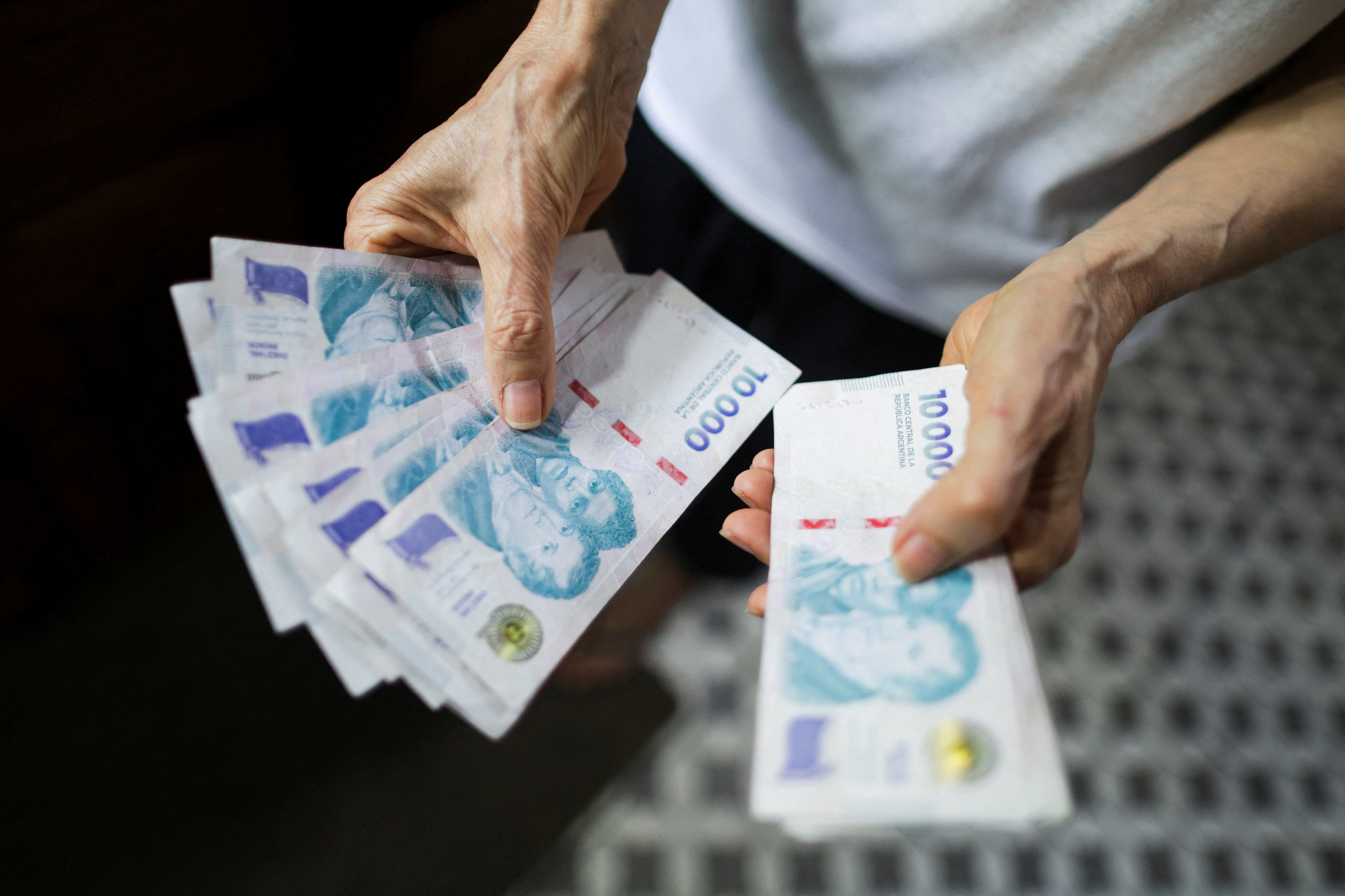 Convocaron a una reuni&oacute;n para actualizar el salario m&iacute;nimo, vital y m&oacute;vil y las prestaciones por desempleo