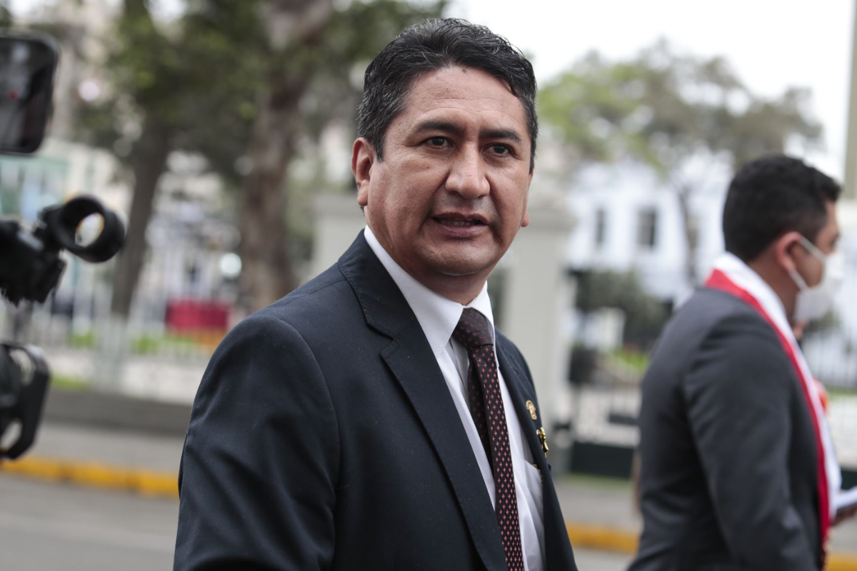 Vladimir Cerrón usó sus redes sociales para expresar su oposición a 'La Toma de Lima'. (Andina)