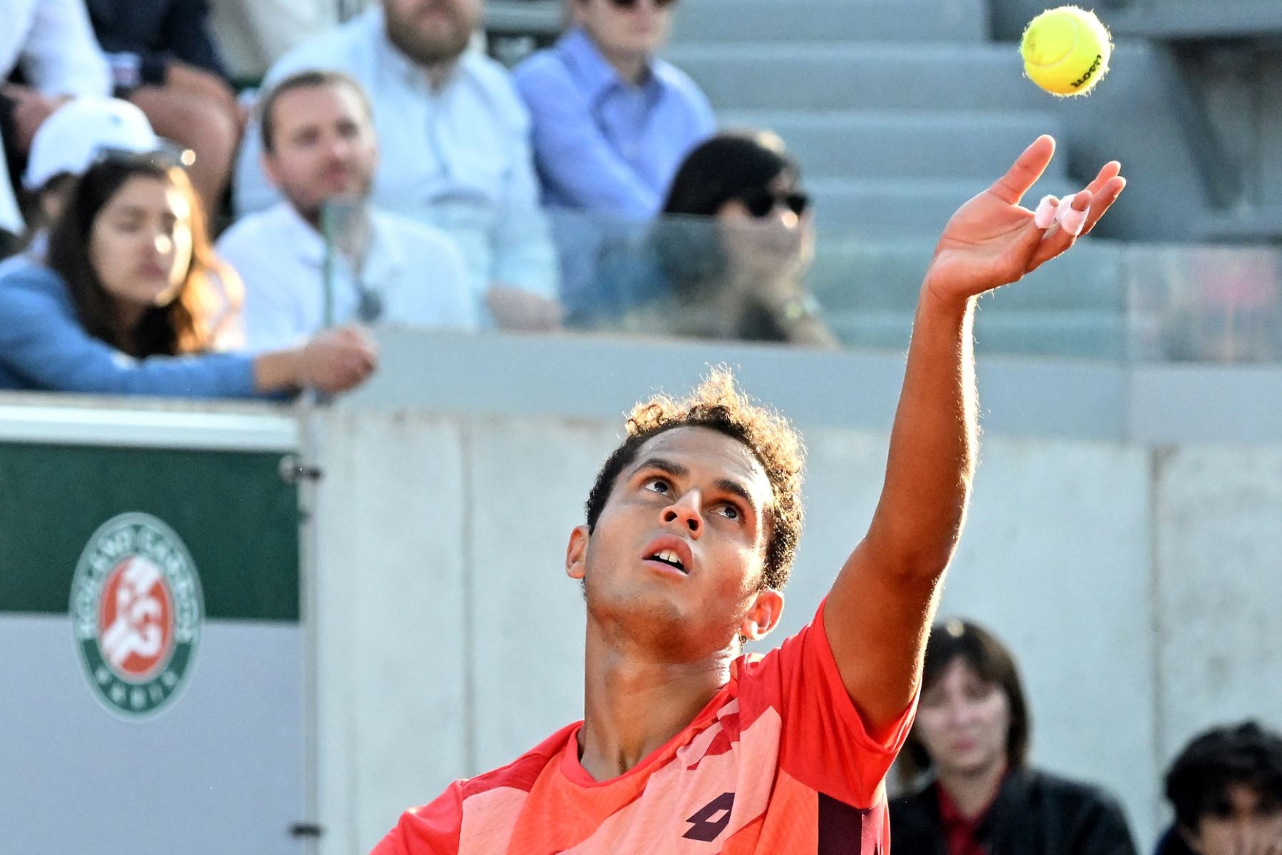 Juan Pablo Varillas triumphs at Roland Garros