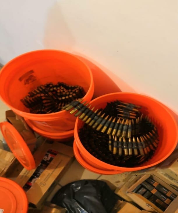 Decomiso de armas en Sonora evidenció uso de cartuchos provenientes de Rusia por parte del Cártel de Sinaloa (Foto: FGR)