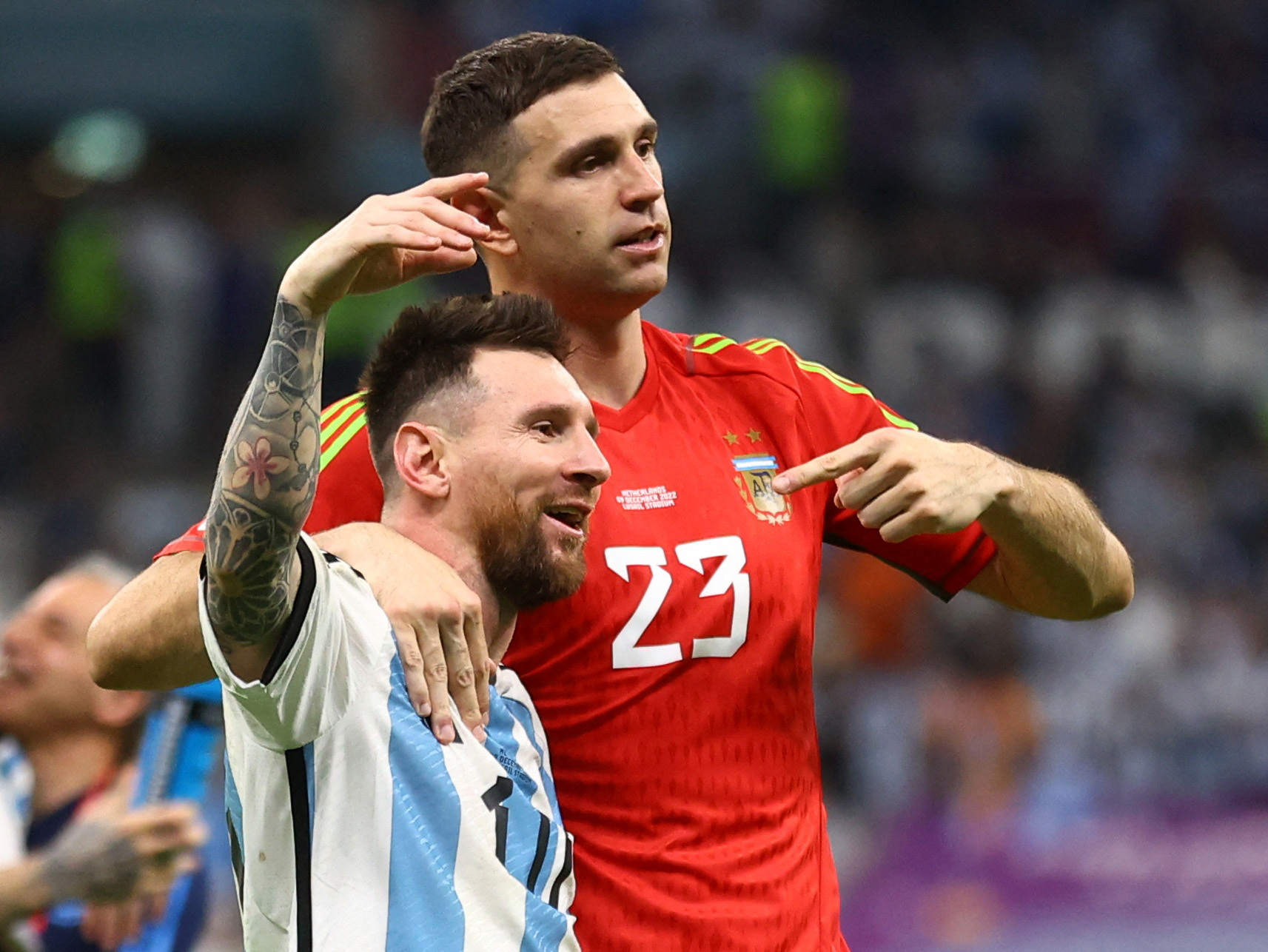 Messi Y Dibu Martínez Destrozaron Al Español Mateu Lahoz “la Fifa No Puede Poner Un árbitro Así 5351