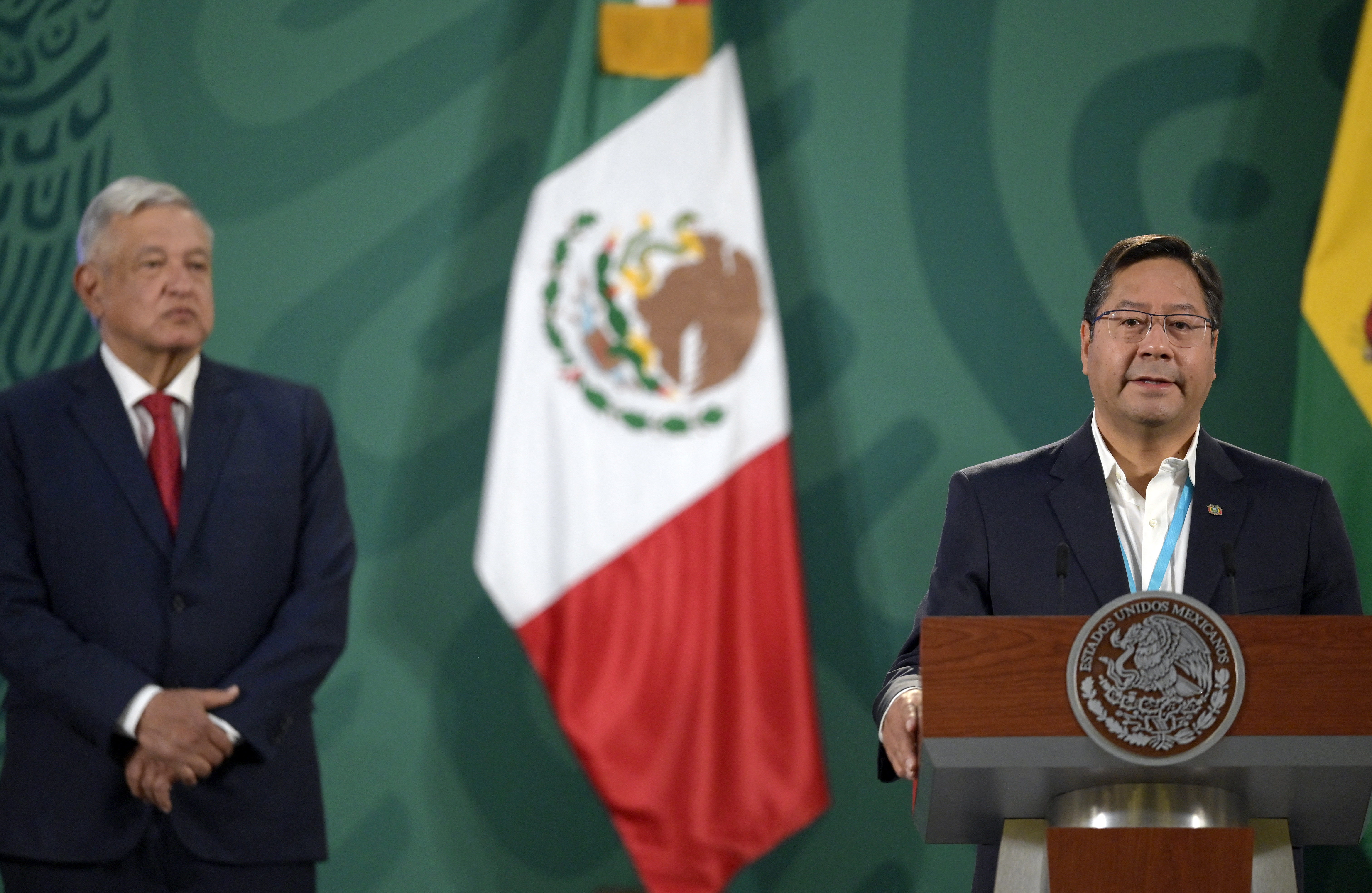 Los presidentes López Obrador (México) y Arce (Bolivia) apoyaron a las dictaduras de Cuba, Venezuela y Nicaragua por ser excluidas de la Cumbre de las Américas (ALFREDO ESTRELLA / AFP)