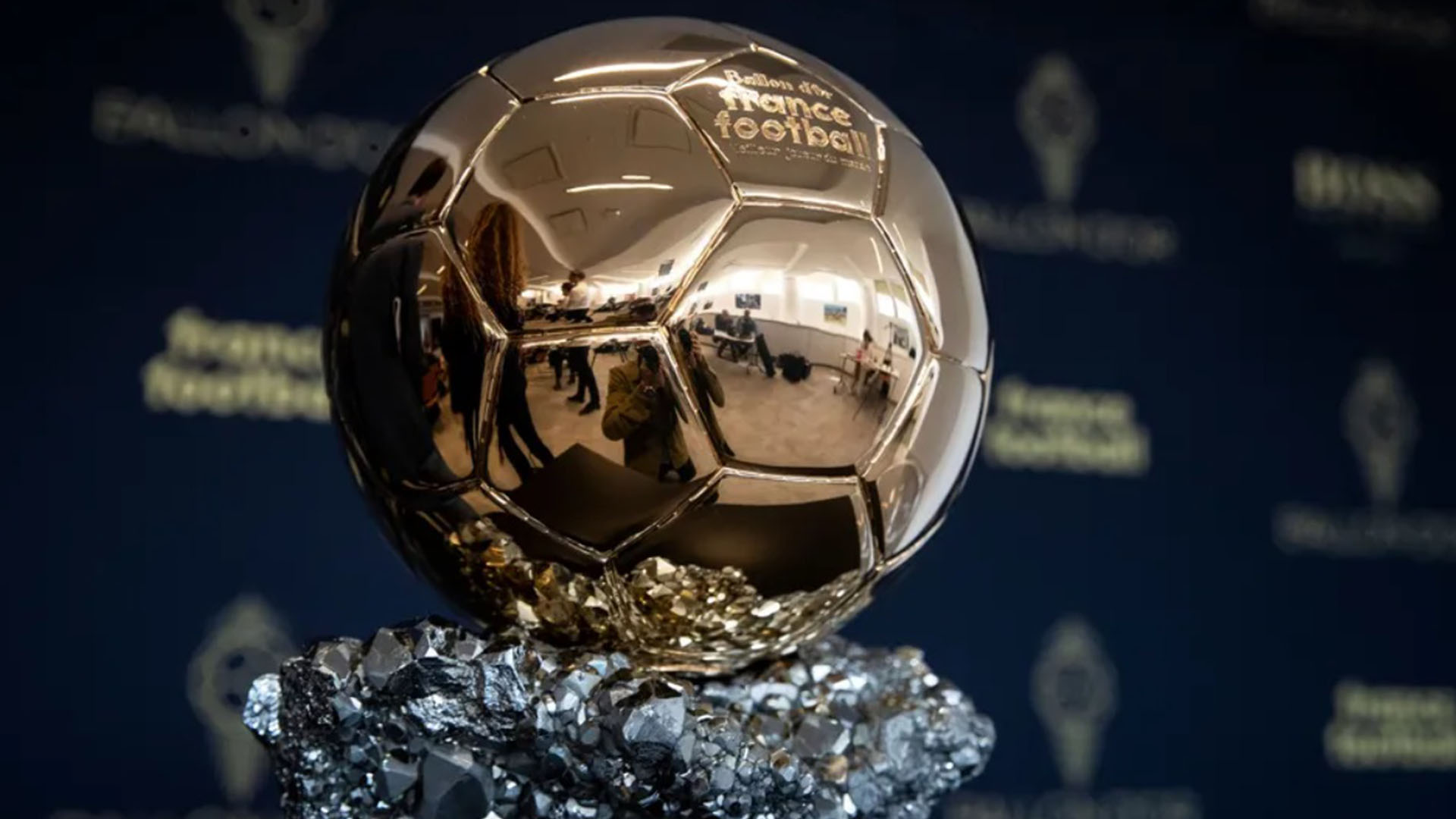 Balón de Oro: los futbolistas peruanos que jugaron con los candidatos al distinguido premio del 2022