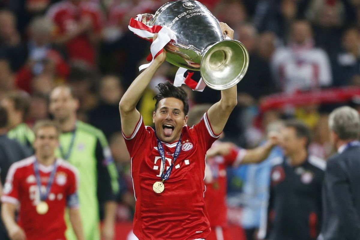 Claudio Pizarro cuando salió campeón de la Champions League con el Bayern Múnich el 2013. (EFE)
