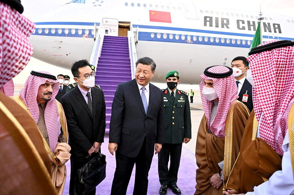 Xi Jinping arribó a Riad (via Reuters)