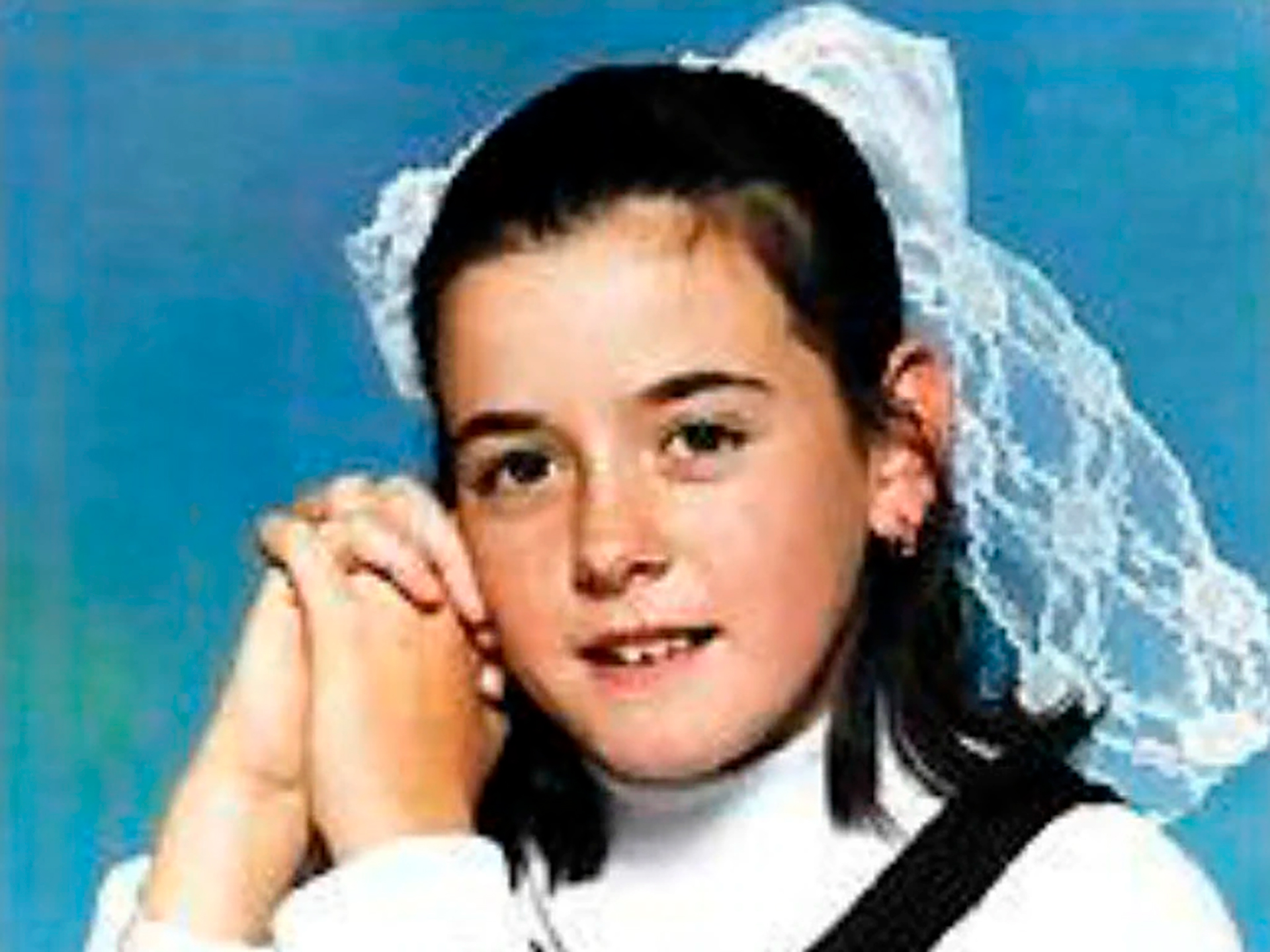 Natasha Ryan despareció cuando tenía 14 años. Todos creyeron que había sido asesinada. Cinc años después, conocieron la desconcertante verdad: estaba viva y se había escondido en un ropero