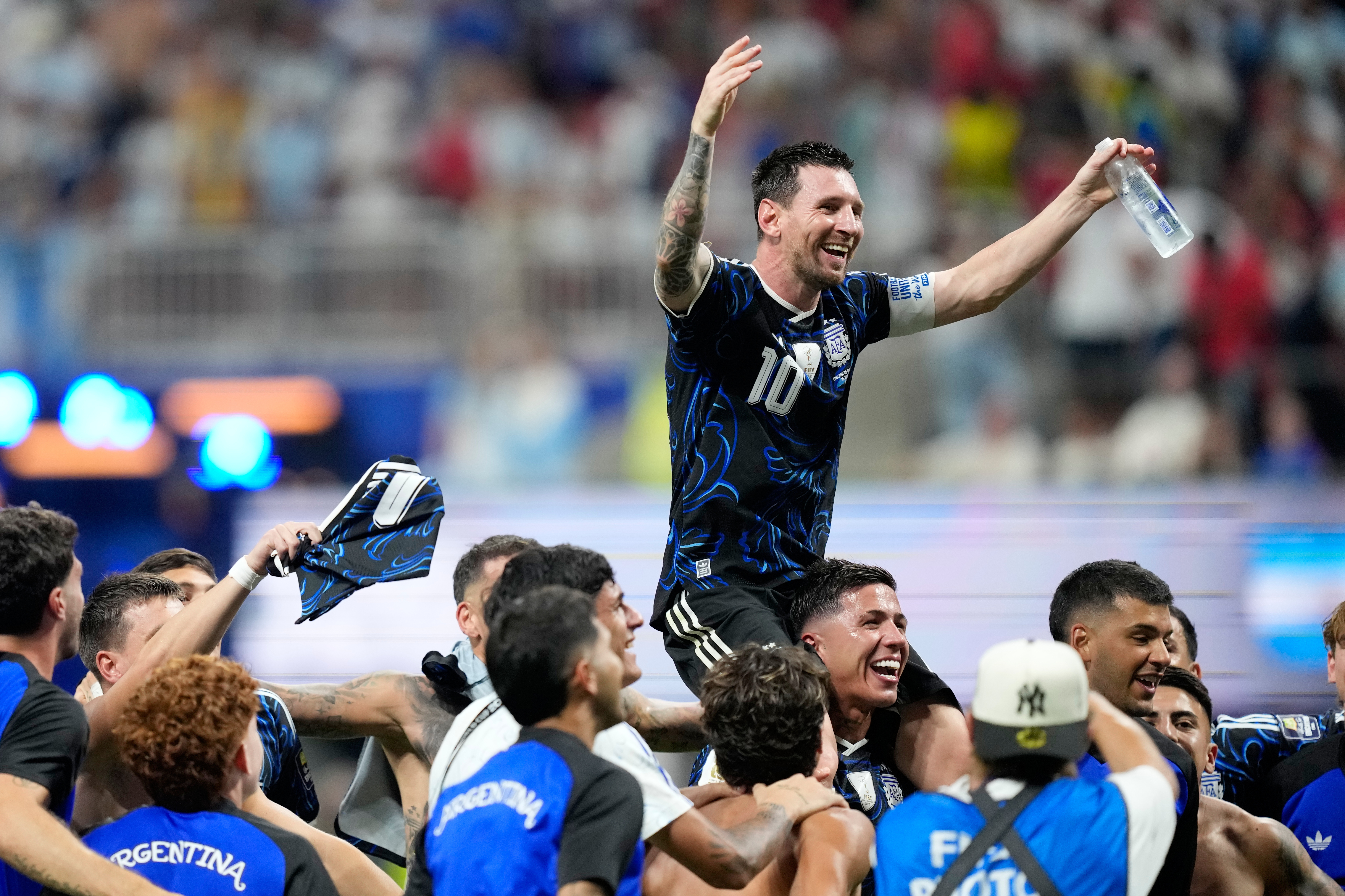 Tras el pase de la Selecci&oacute;n a la final, Aerol&iacute;neas Argentinas lanz&oacute; dos vuelos especiales a Nueva York: se agotaron en 12 horas