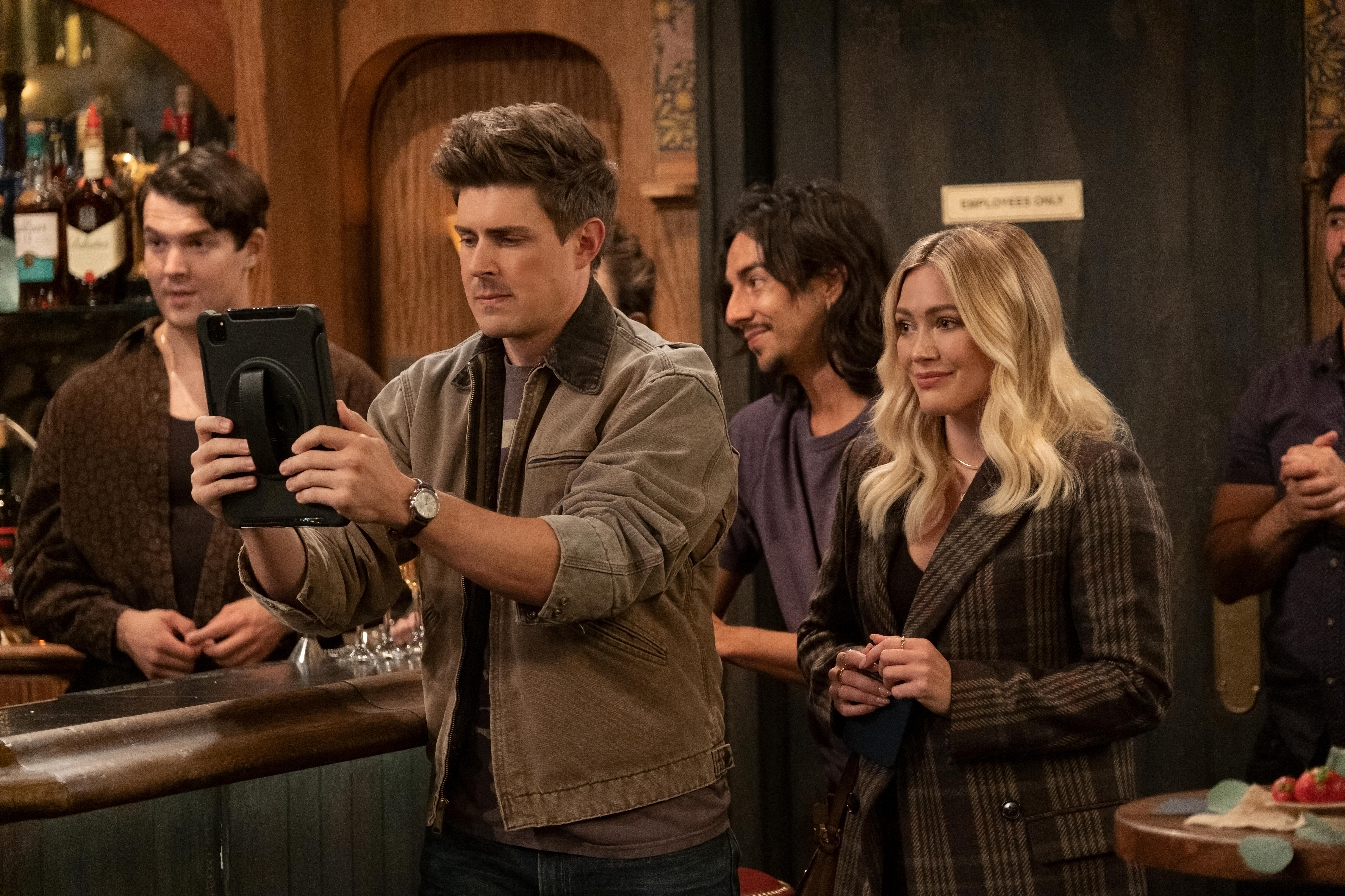 How I Met Your Father Qui Est Le Pere How I Met Your Father » : c'était le caméo surprise du dernier épisode du  spin-off - Infobae