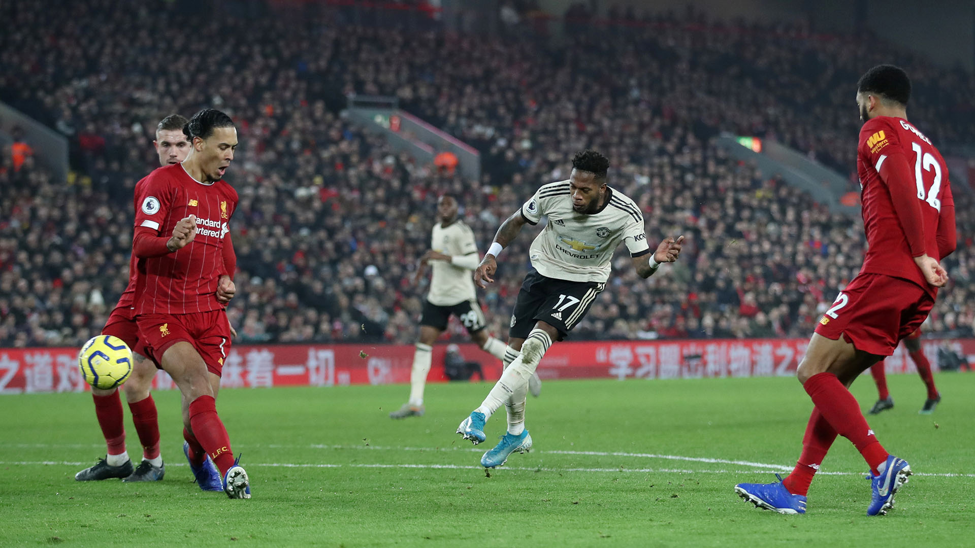 Liverpool y Manchester United impulsan un nuevo torneo a nivel europeo que será respaldado por la FIFA (Reuters)