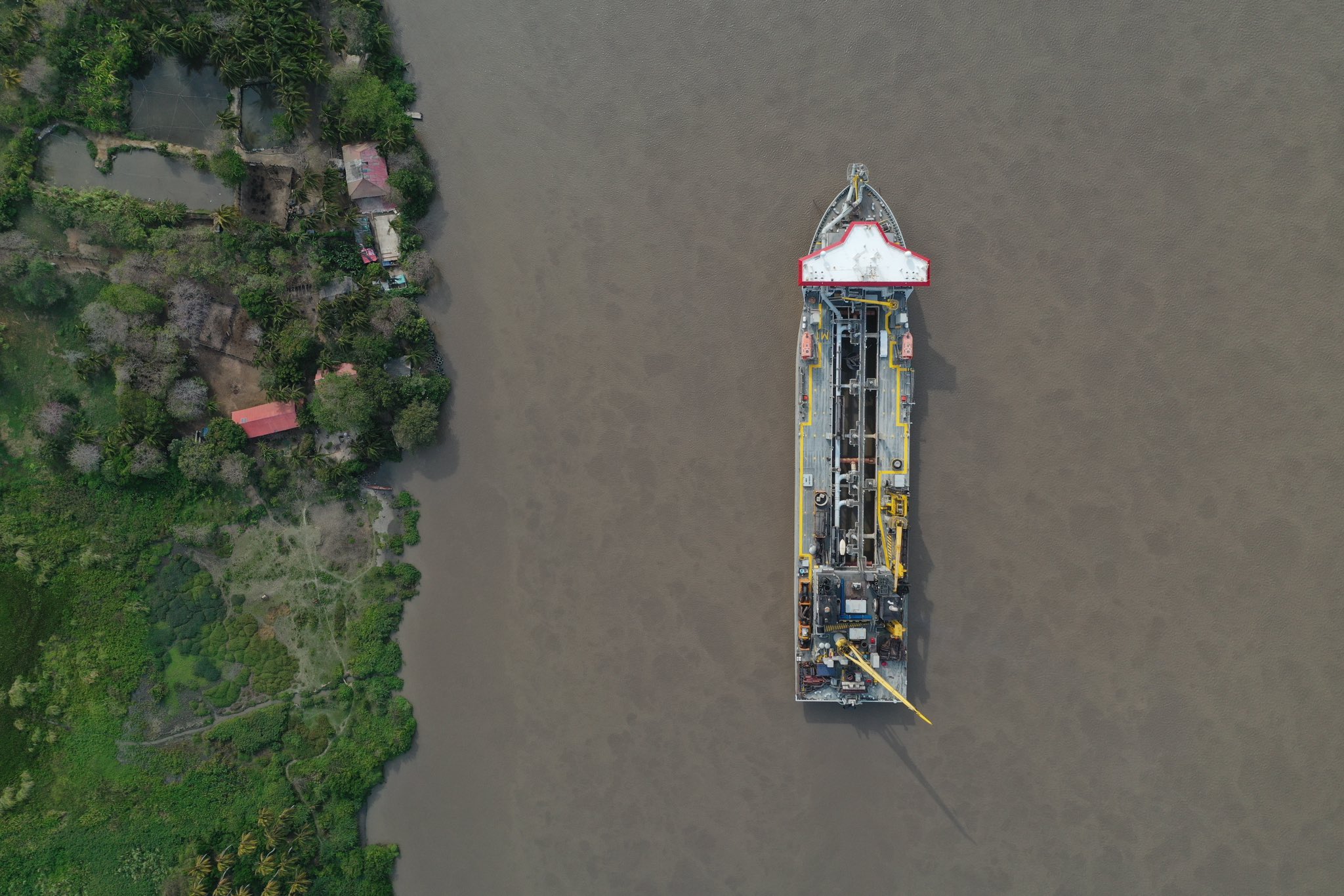 Canal de acceso a la zona portuaria de Barranquilla. Consorcio chino se hará cargo del dragado por seis meses. Foto: Cormagdalena.