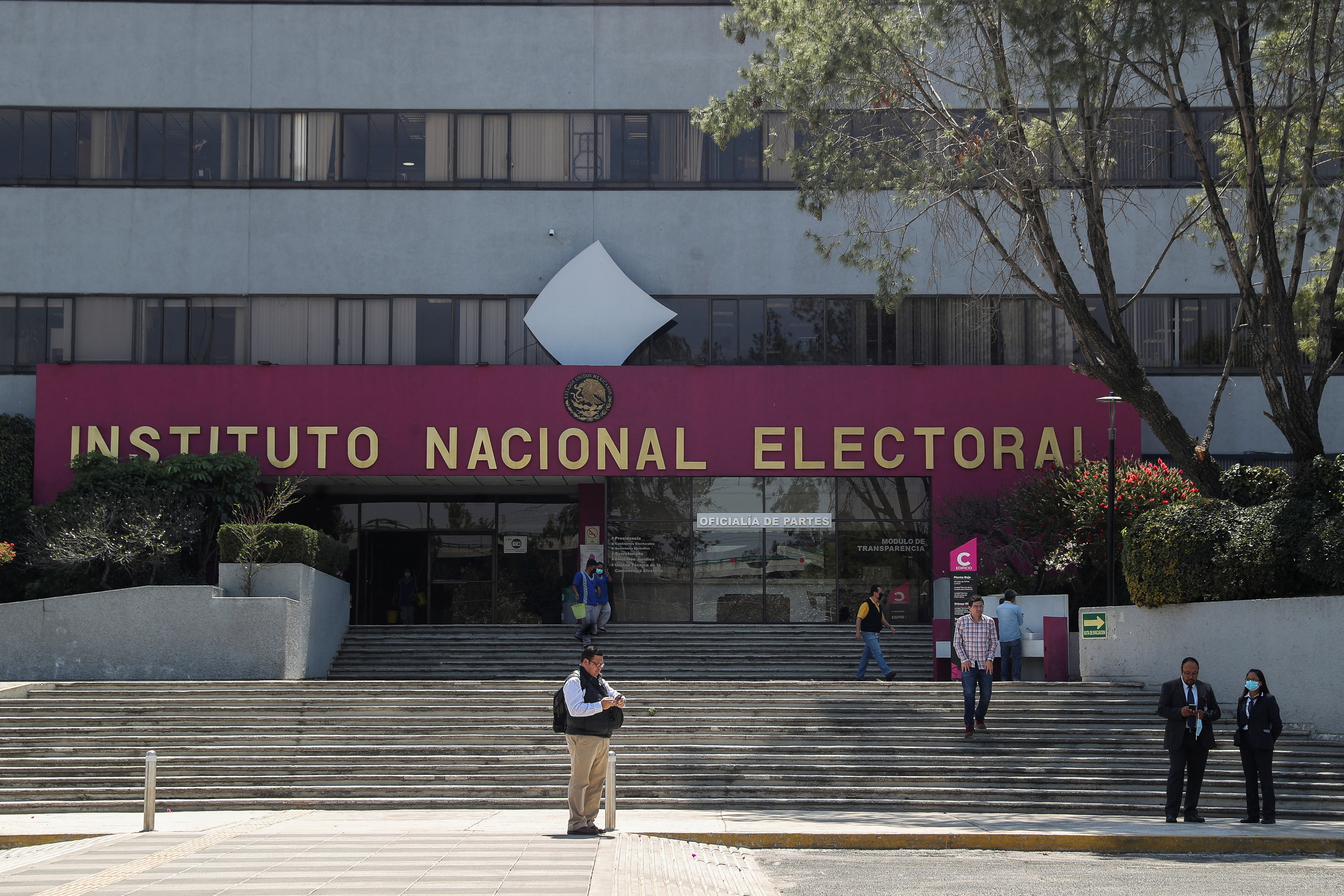 La reforma electoral que impulsó el presidente López Obrador planteaba la desaparición de varias áreas del INE. REUTERS/Raquel Cunha