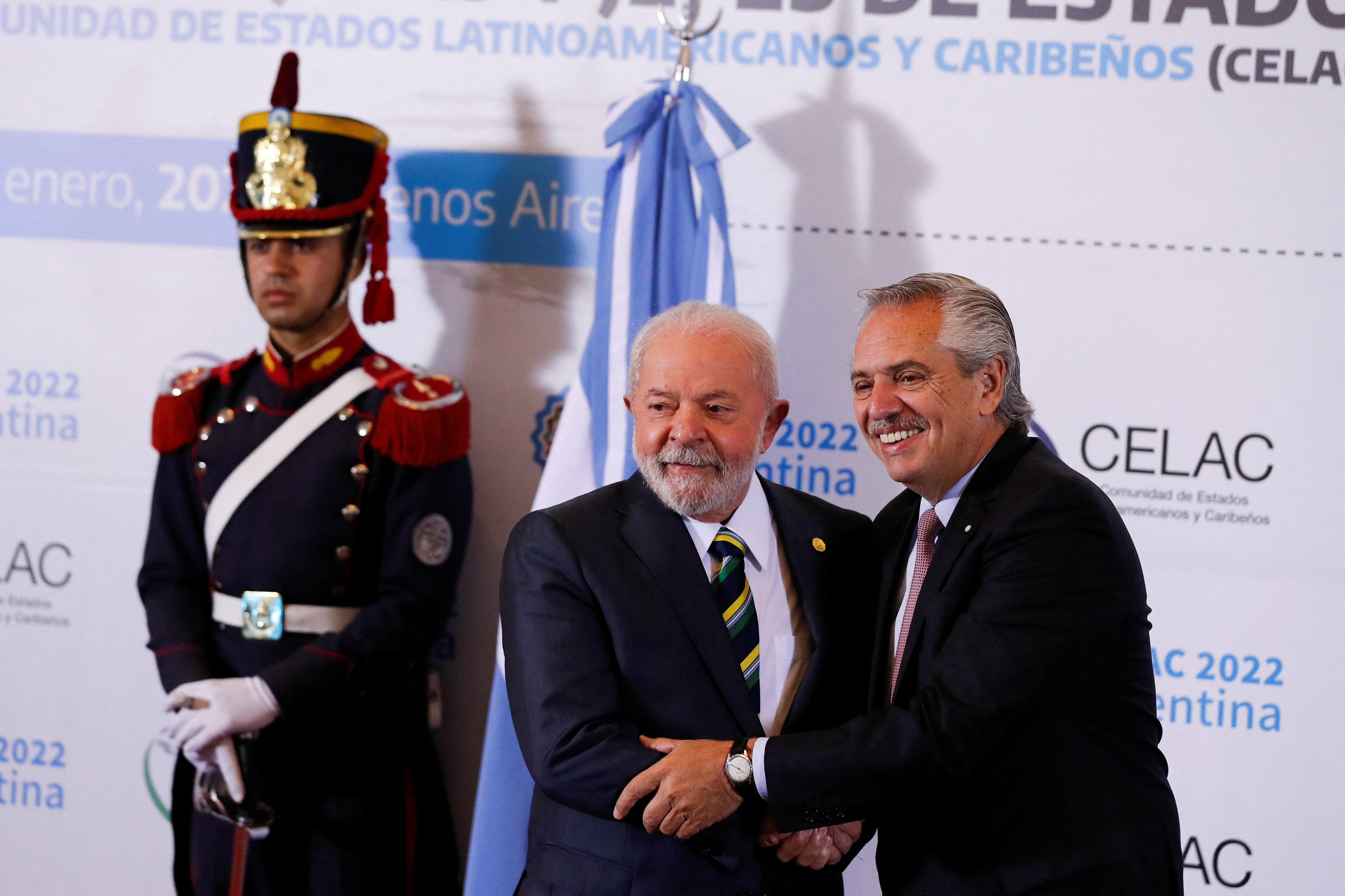 Lula da Silva y Alberto Fernández durante la cumbre de la CELAC (REUTERS)