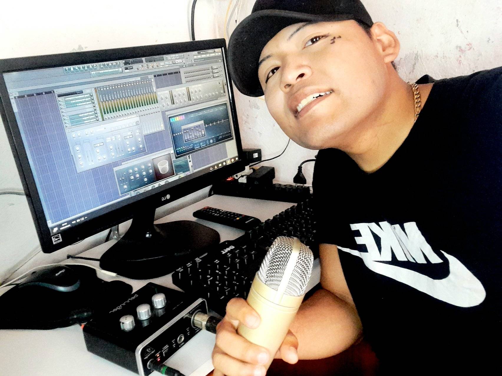 Wilber Linder Rodríguez ha sido denunciado por golpear y abusar sexualmente de la menor, a quien habría obligado a terne una relación sentimental.