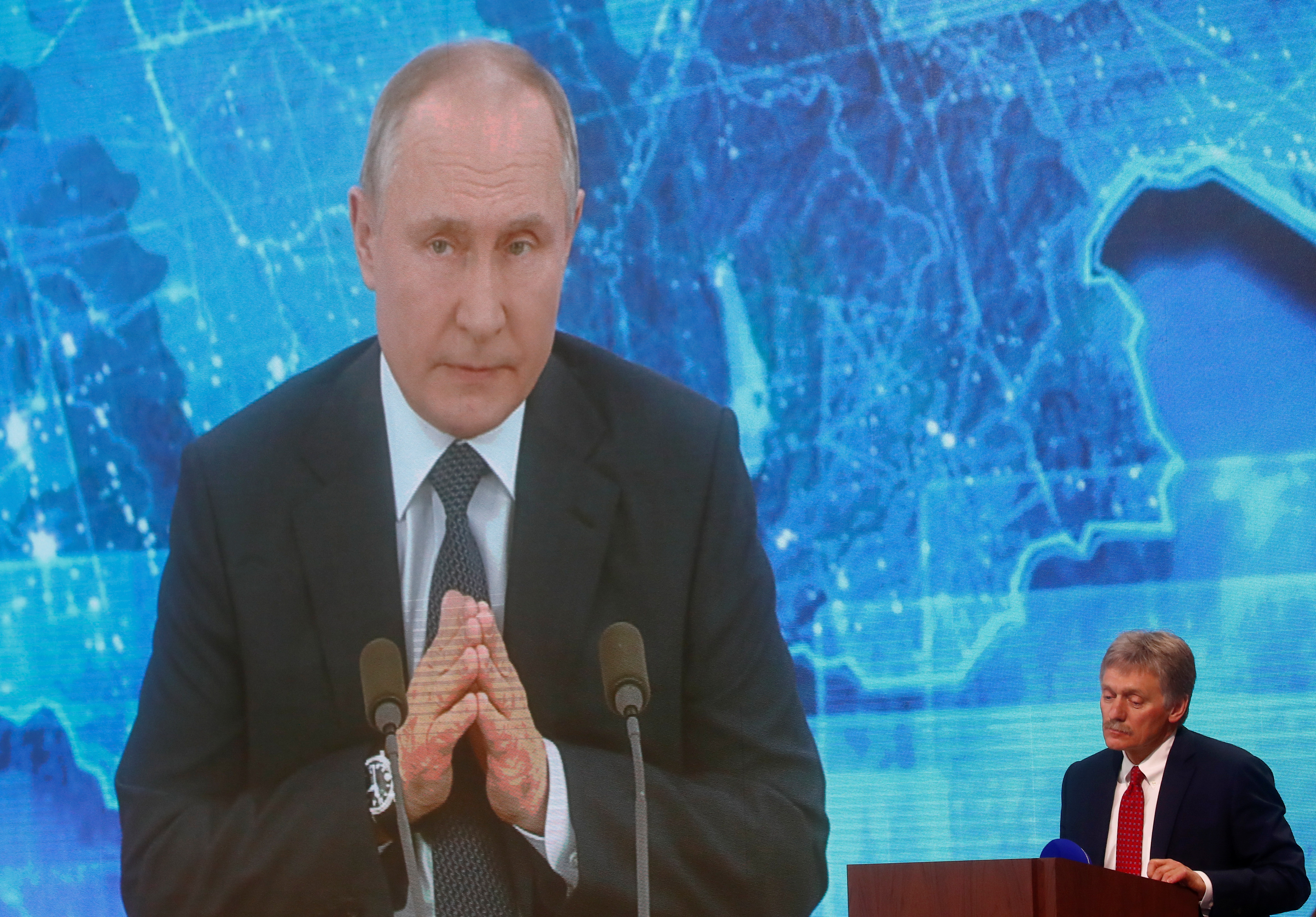 Foto de archivo: El portavoz del Kremlin, Dmitri Peskov, en una rueda de prensa del presidente ruso, Vladimir Putin, en Moscú (REUTERS/Maxim Shemetov)
