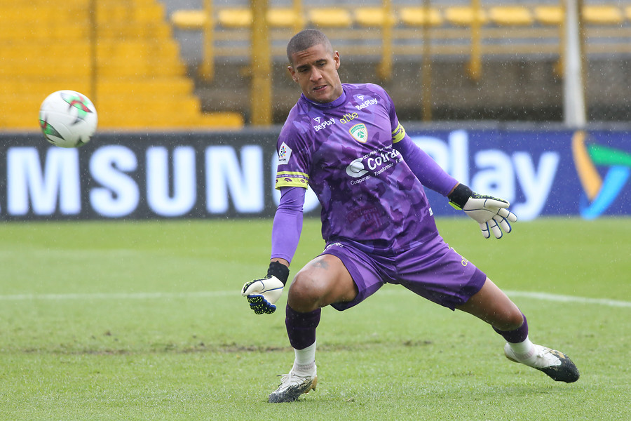 Cristian Bonilla, vistiendo la camiseta de La Equidad Seguros.