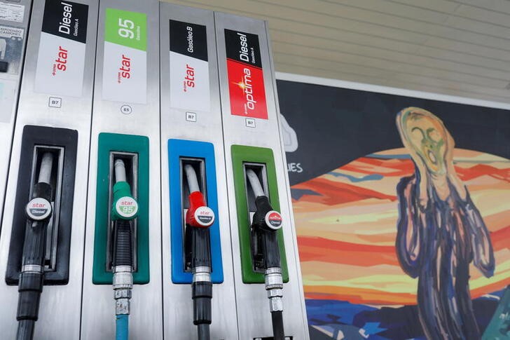El precio de los combustibles en Madrid cambia todos los días (Reuters)