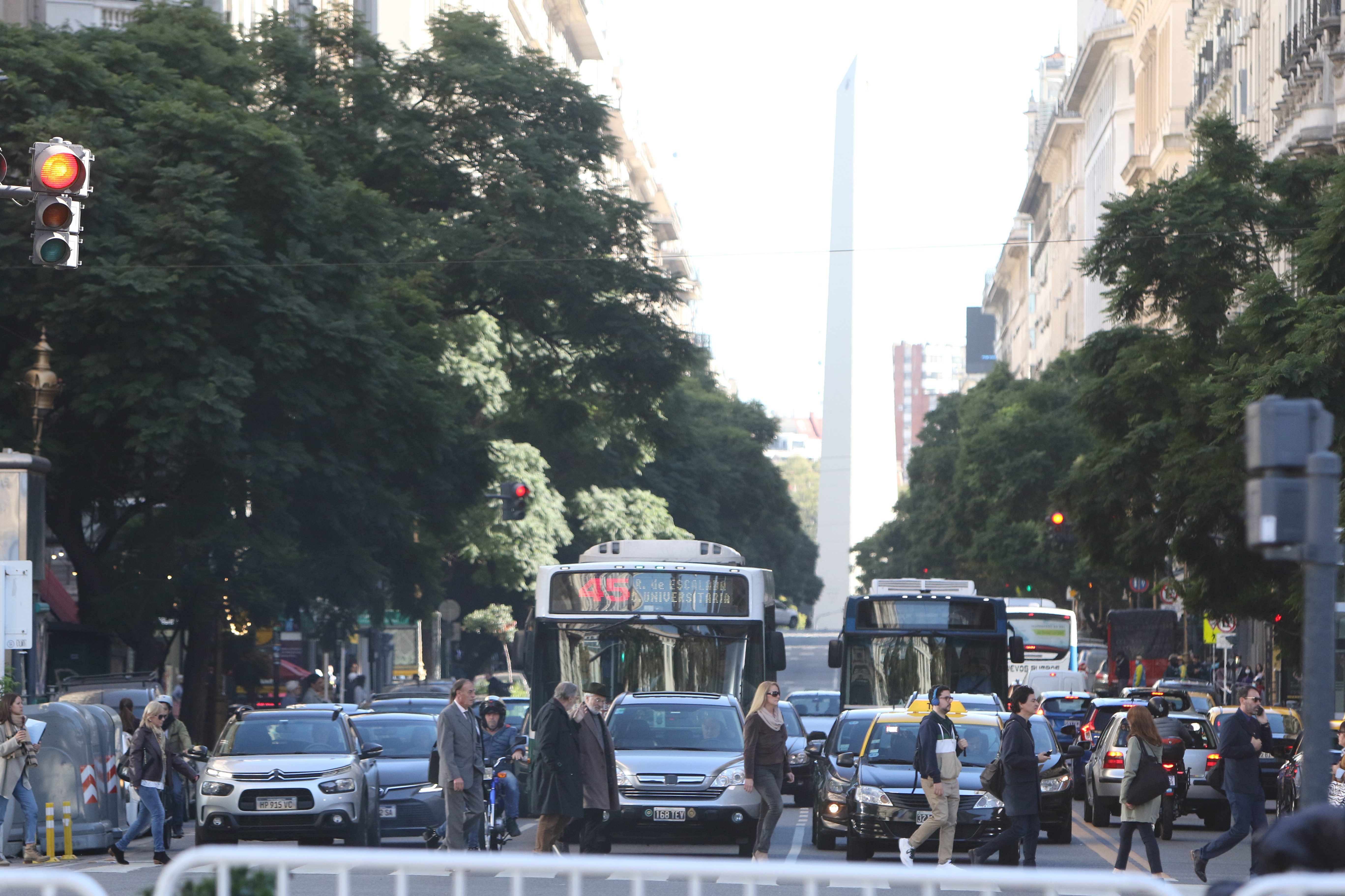 Los actores filmaron en Caminito y en el microcentro. Fotos: RS Fotos-Matías Souto