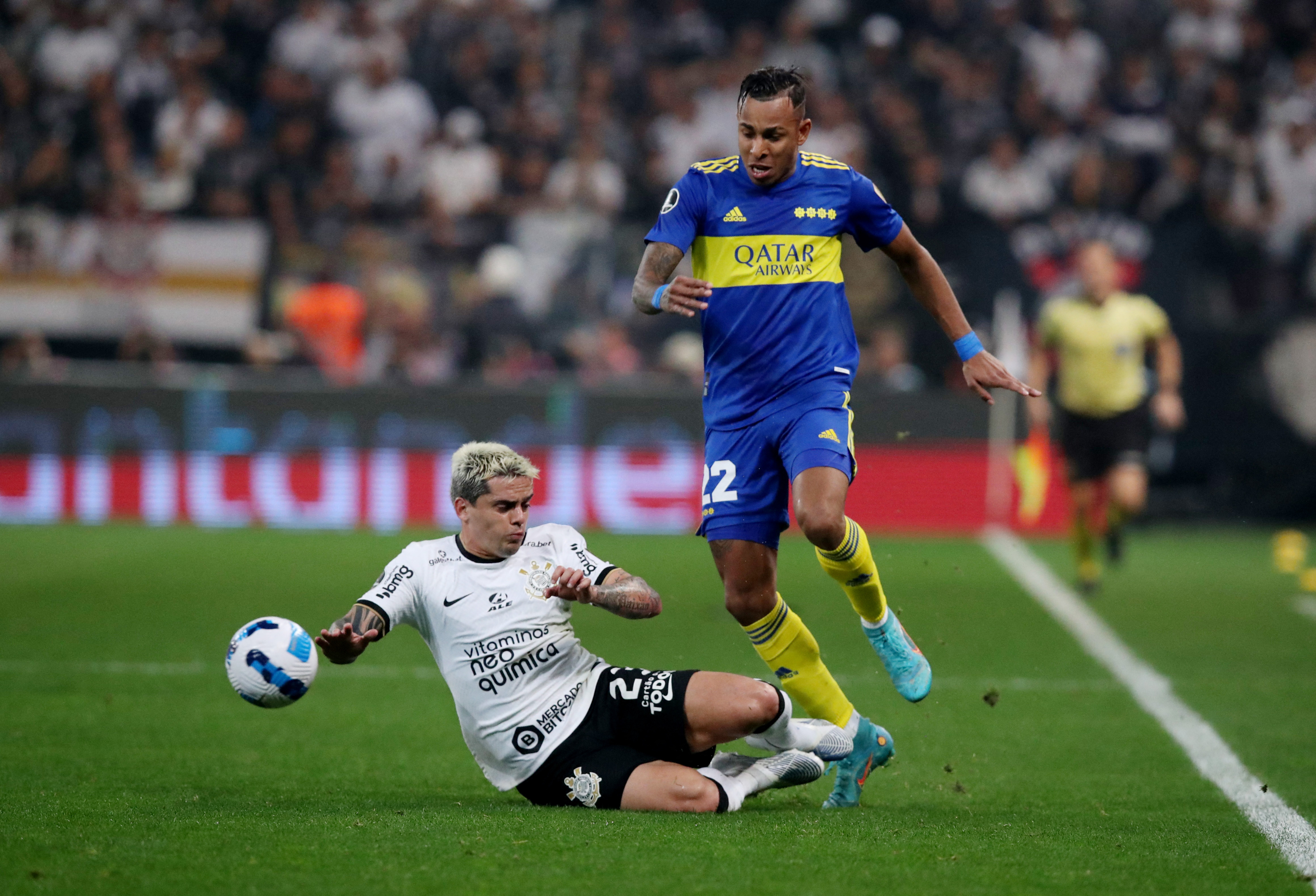 Boca dan Corinthians memperdebatkan babak 16 besar Copa Libertadores (REUTERS / Amanda Perobelli)