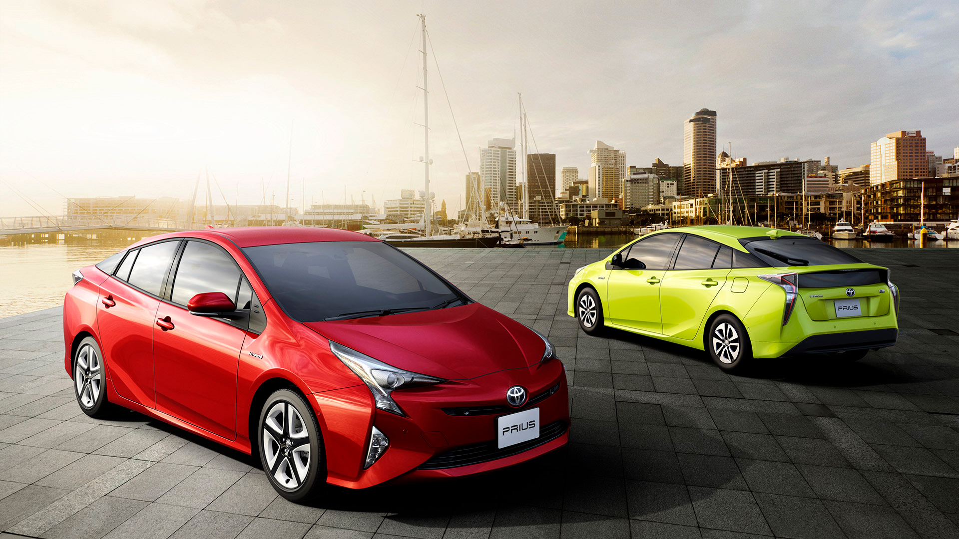 En 2015, el Prius volvió a cambiar su estilo, mucho más agresivo en sus formas, con una línea más vanguardista de los modelos anteriores