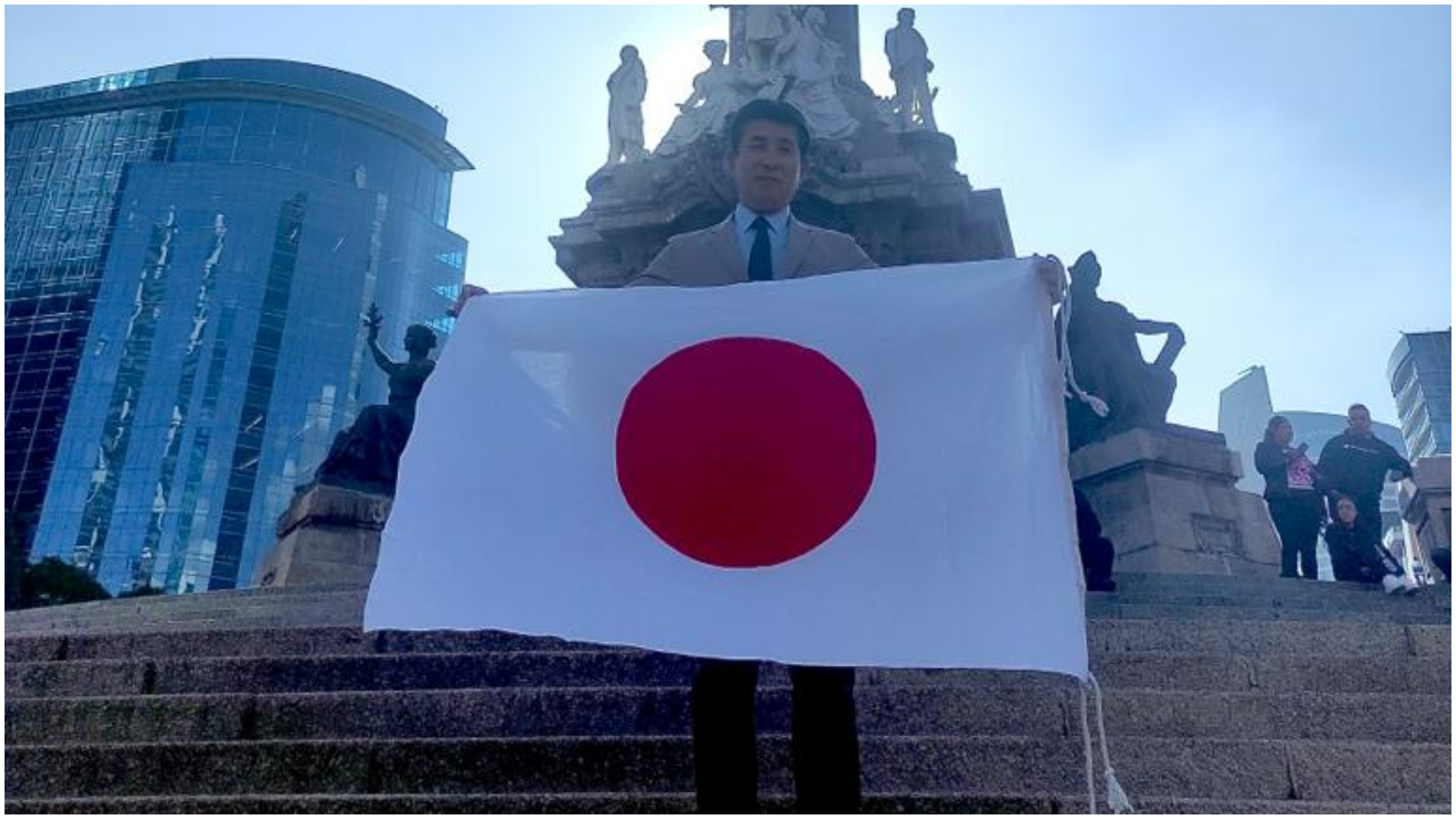 Embajador De Japón En México Celebró Triunfo De Su Selección En El Ángel Infobae 9075