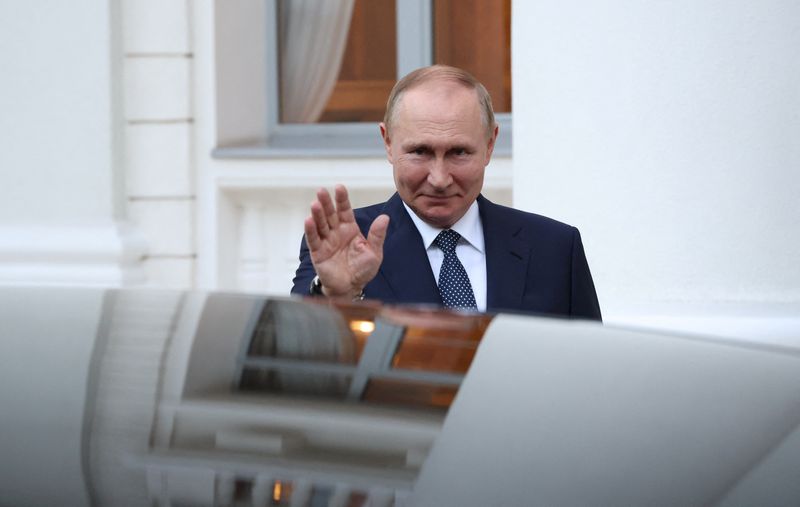 El jefe del régimen ruso Vladimir Putin tras una reunión en Sochi, Rusia (Reuters)