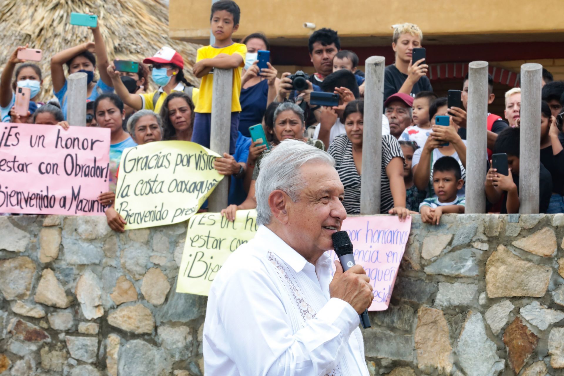 “Quisiera dar más”: AMLO presentó plan de reconstrucción en Oaxaca tras huracán Agatha