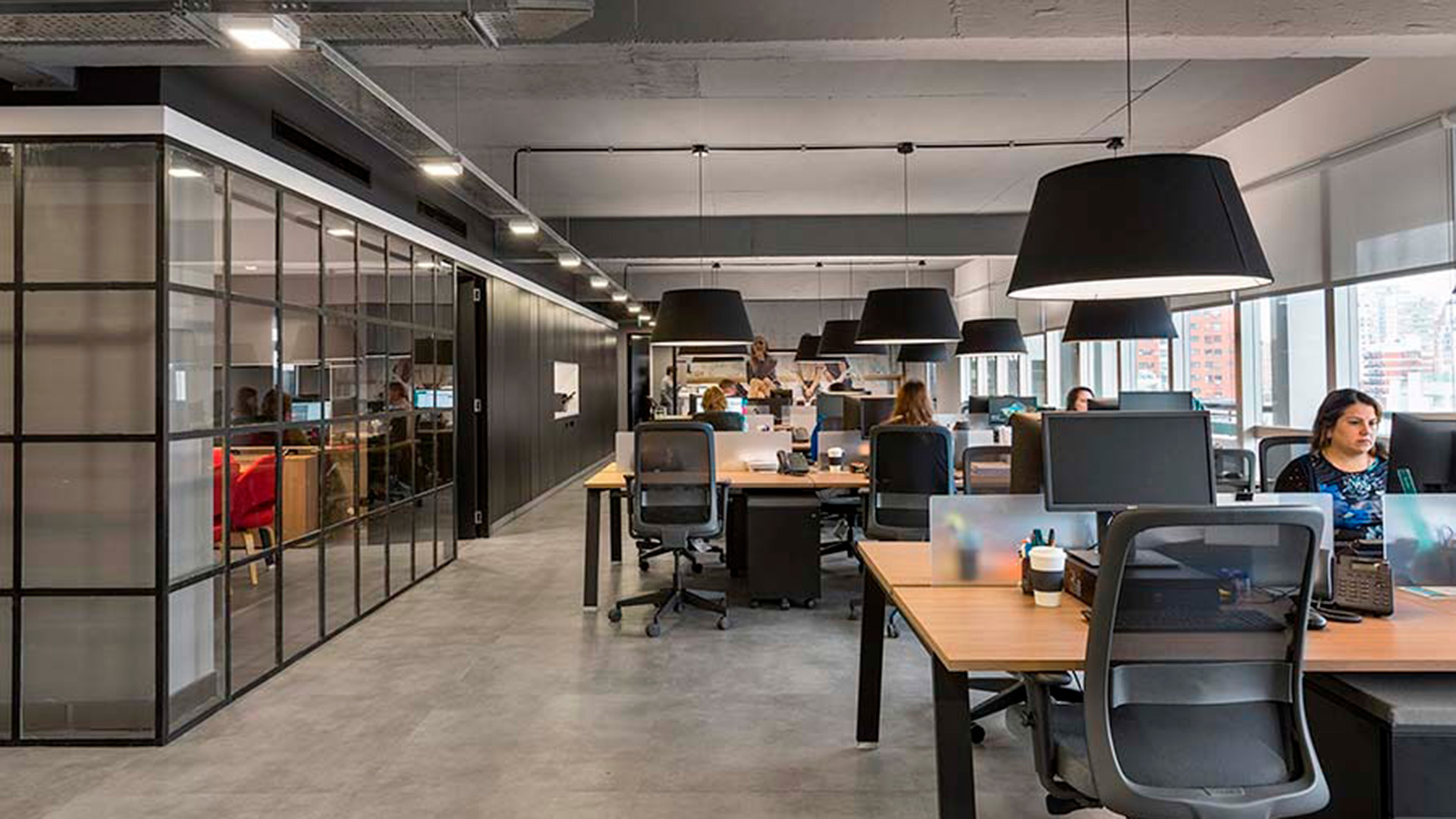 Cuáles son las oficinas más buscadas y cómo se están reconfigurando los espacios laborales