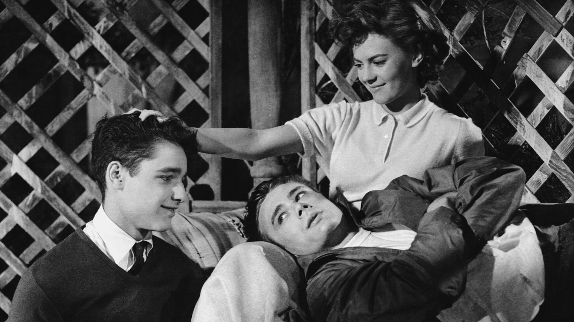 American actors (left to right) Sal Mineo (1939 - 1976), James Dean (1931 - 1955) and Natalie Wood (1938 - 1981) in a scene from the film 'Rebel Without a Cause', directed by Nicholas Ray, 1955.  (Photo via John Kobal Foundation/Hulton Archive/Getty Images)