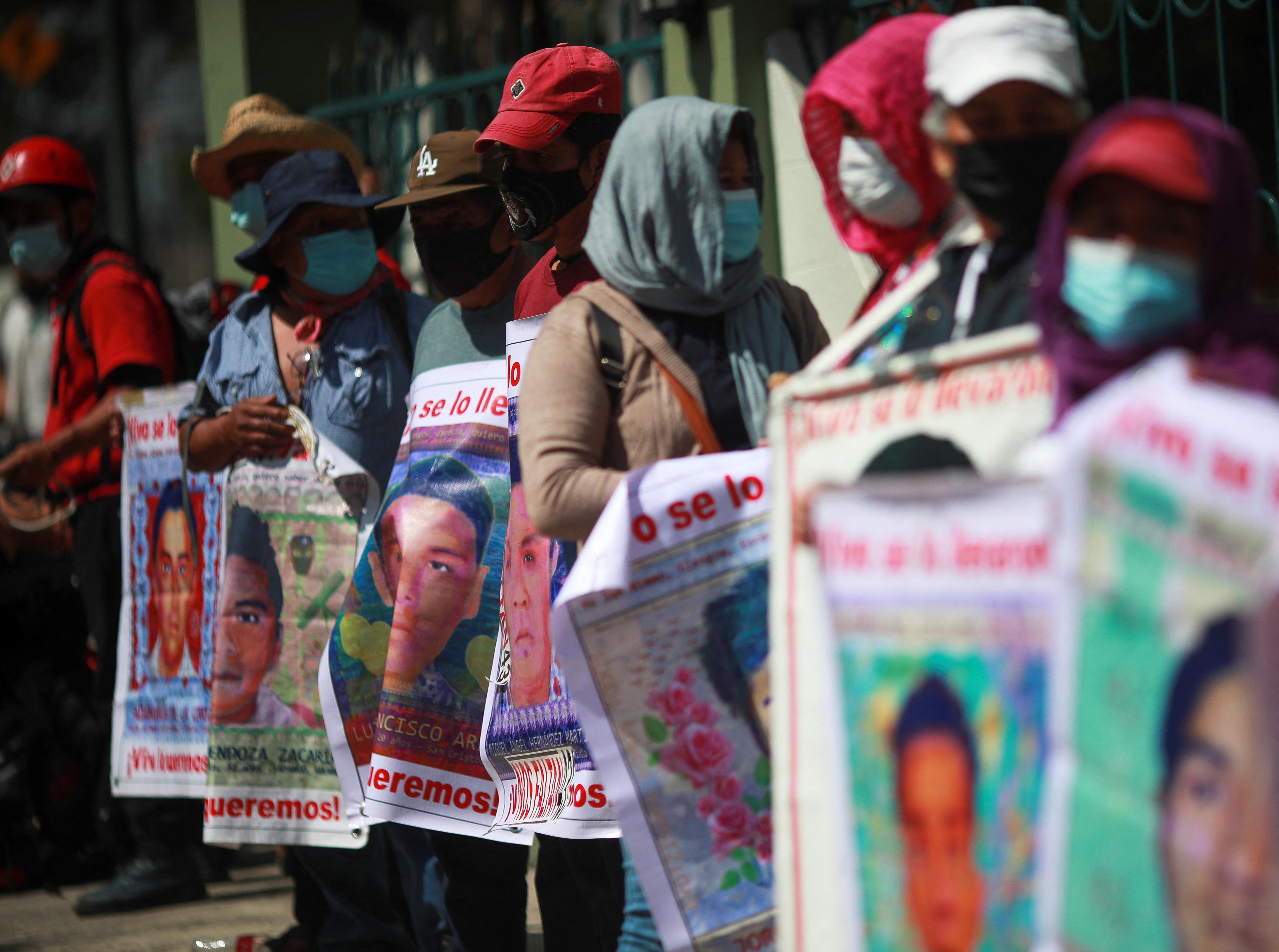 Protestas por Ayotzinapa en Campo Militar No. 1 (REUTERS/Henry Romero)