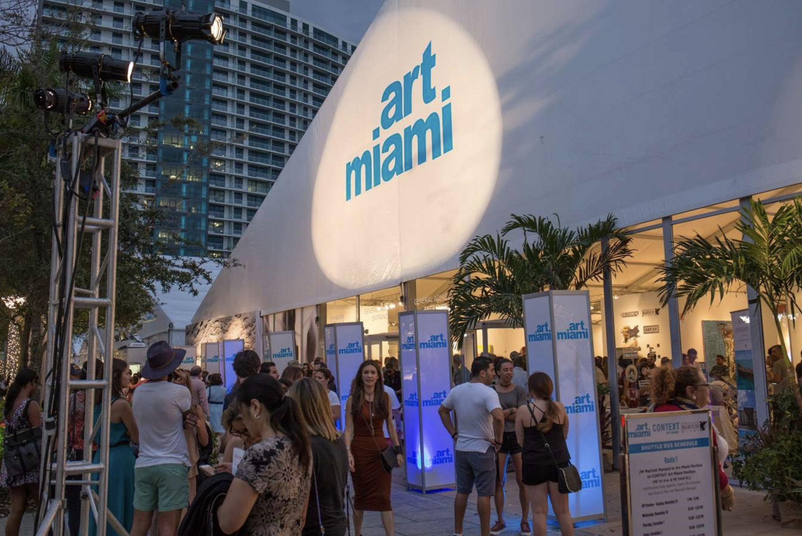 En 1990 Art Miami comenzó una aventura que hoy se ha consolidado e identifica al sur de la Florida.