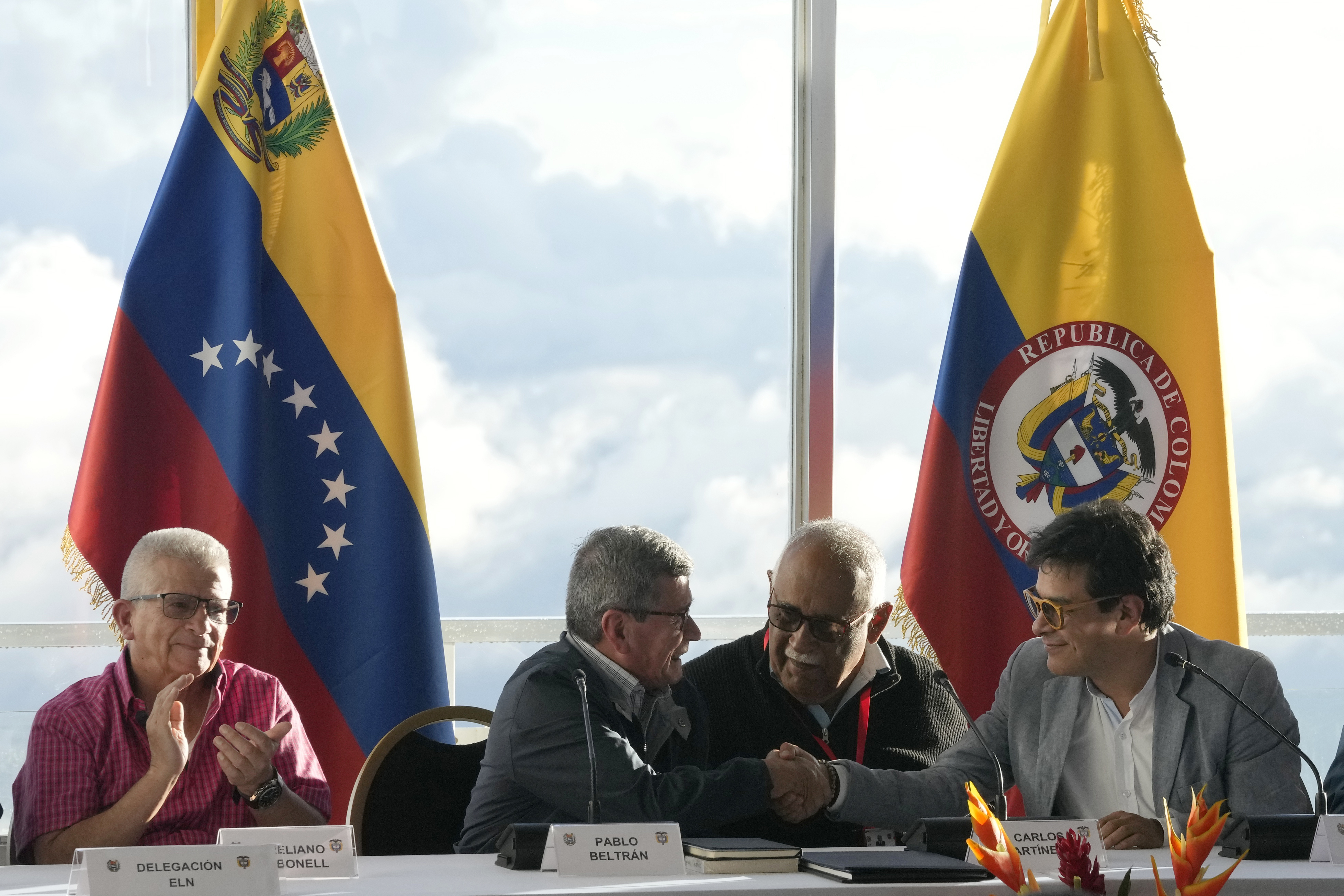 Delegaciones del ELN y el Gobierno nacional escucharon súplicas y reclamos de comunidades de Bajo Calima y Medio San Juan