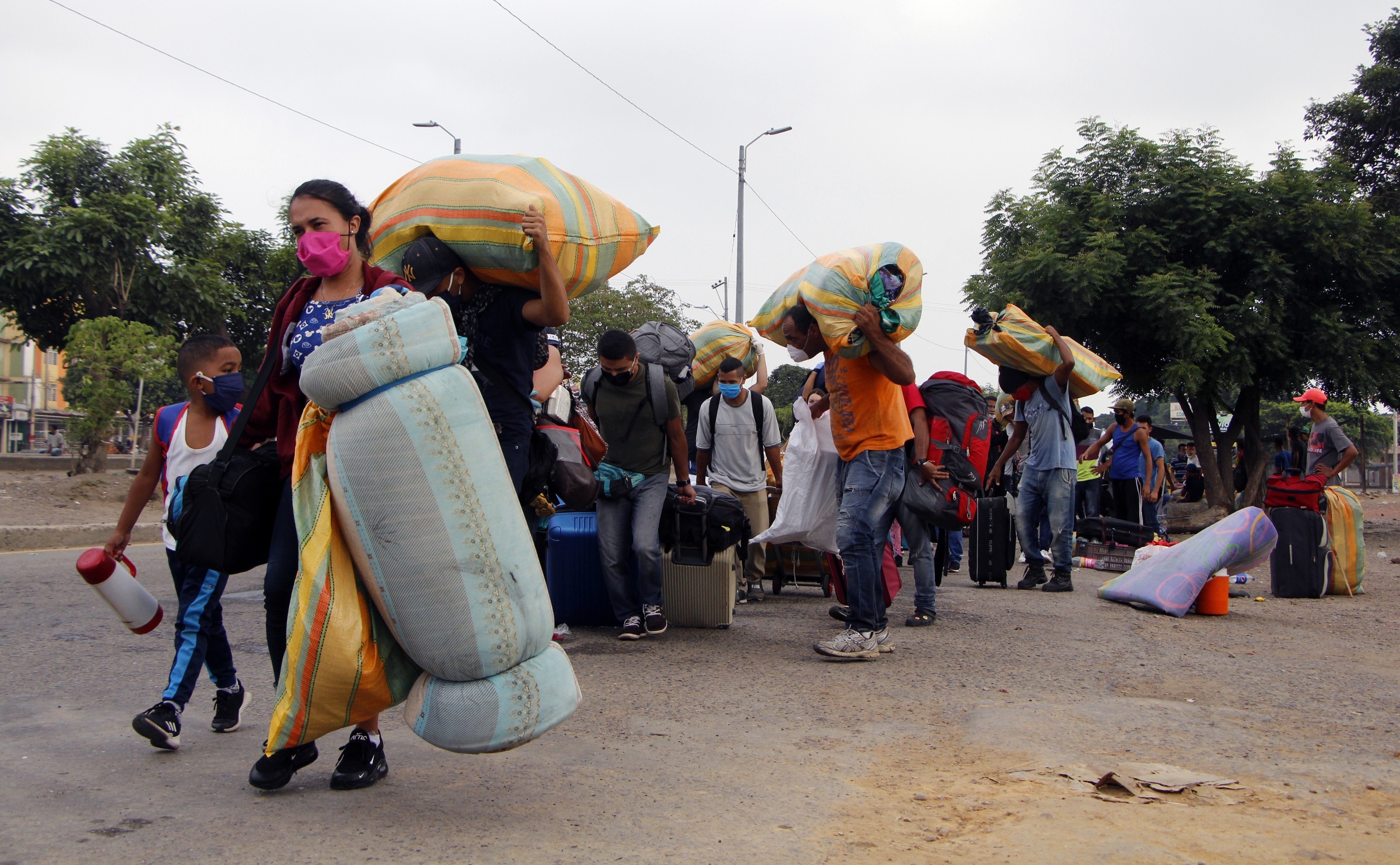 Oea Unos 111000 Venezolanos Han Retornado A Su País Desde Colombia Y Brasil Infobae