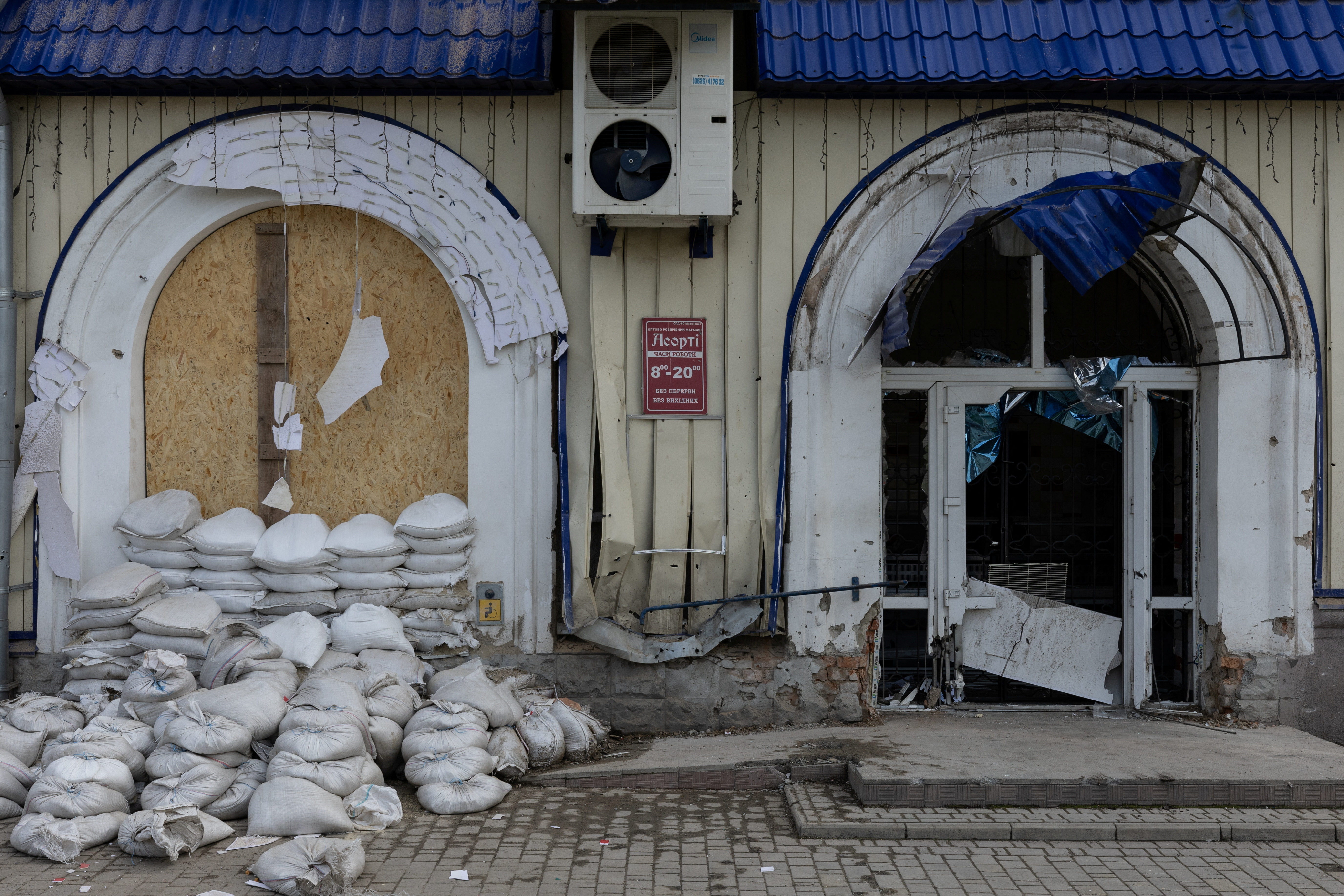 A restaurant in Sloviansk was hit by a cluster bomb.  REUTERS/Jorge Silva