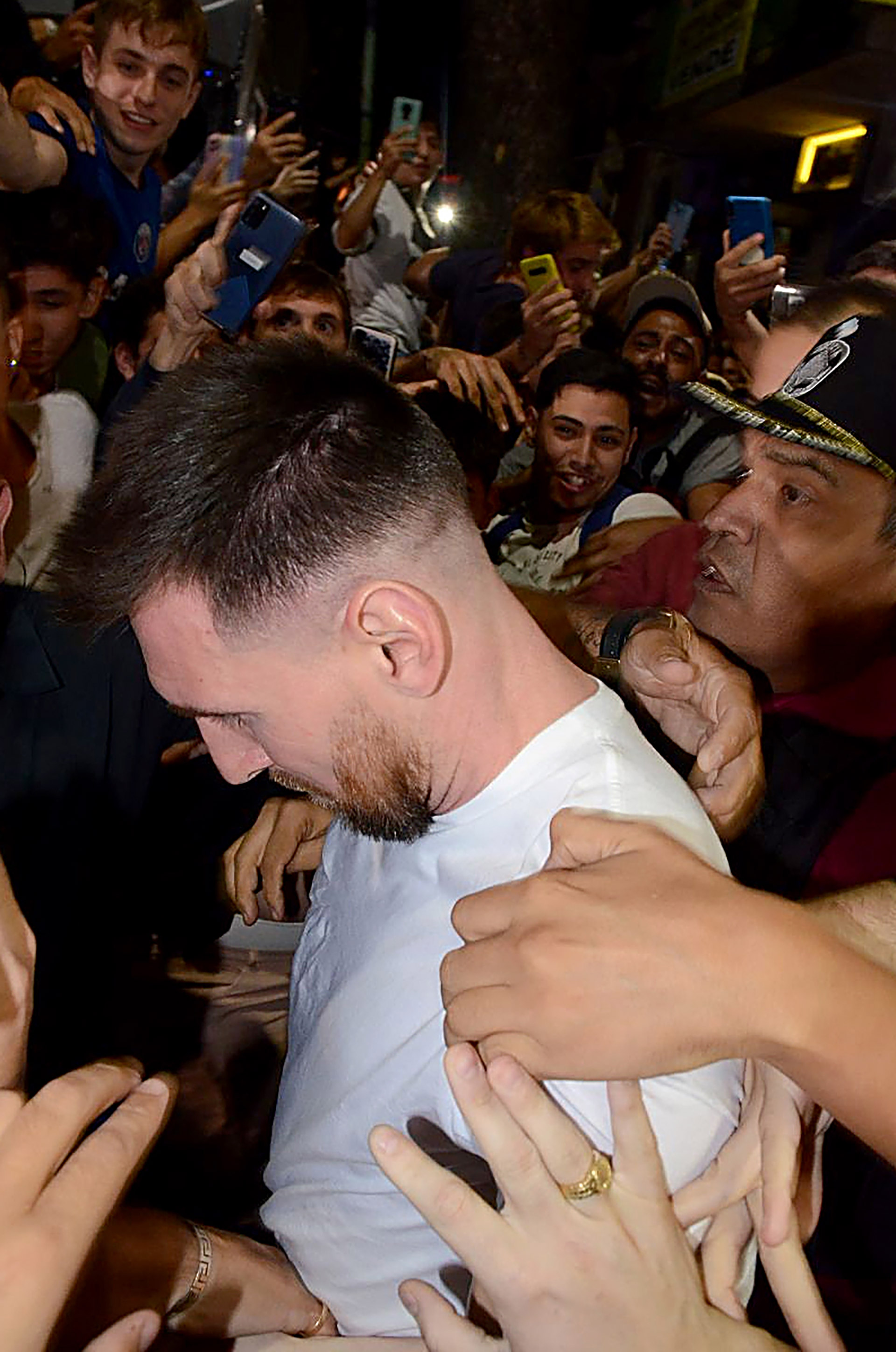 Locura por Lionel Messi en su vuelta a Argentina