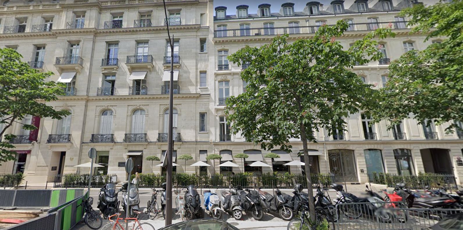 El refugio de Ghislaine Maxwell en la exclusiva avenue Matignon de París (Google Maps)