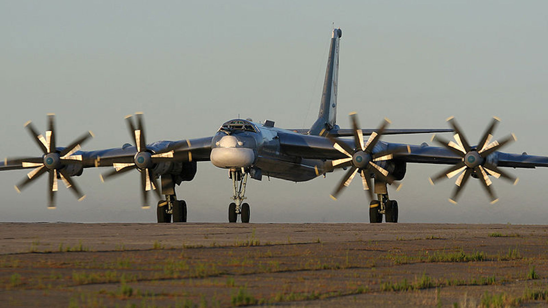 Foto de archivo de un bombardero TU-95