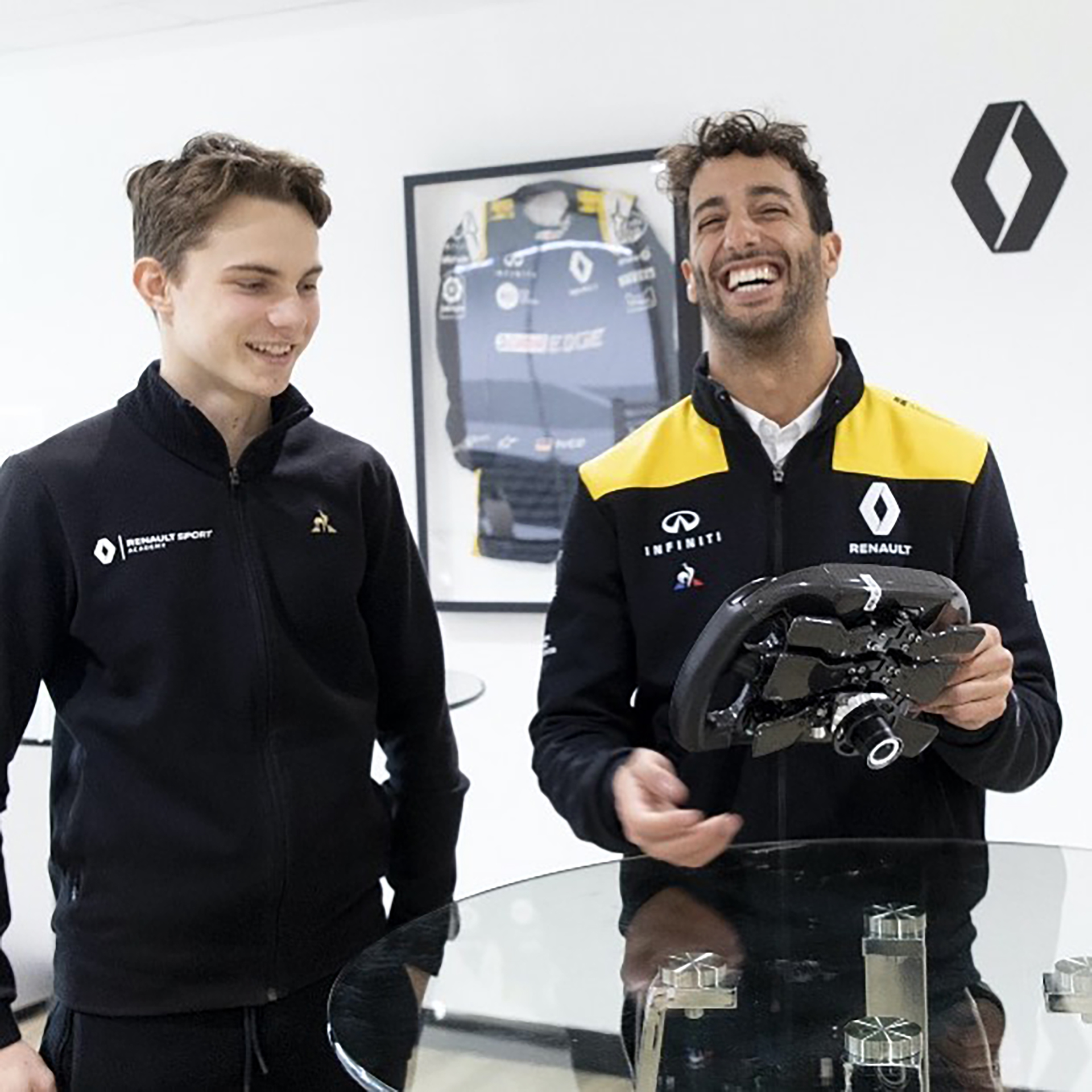 Perlita: Piastri y Ricciardo en la época de Renault (@oscarpiastri)