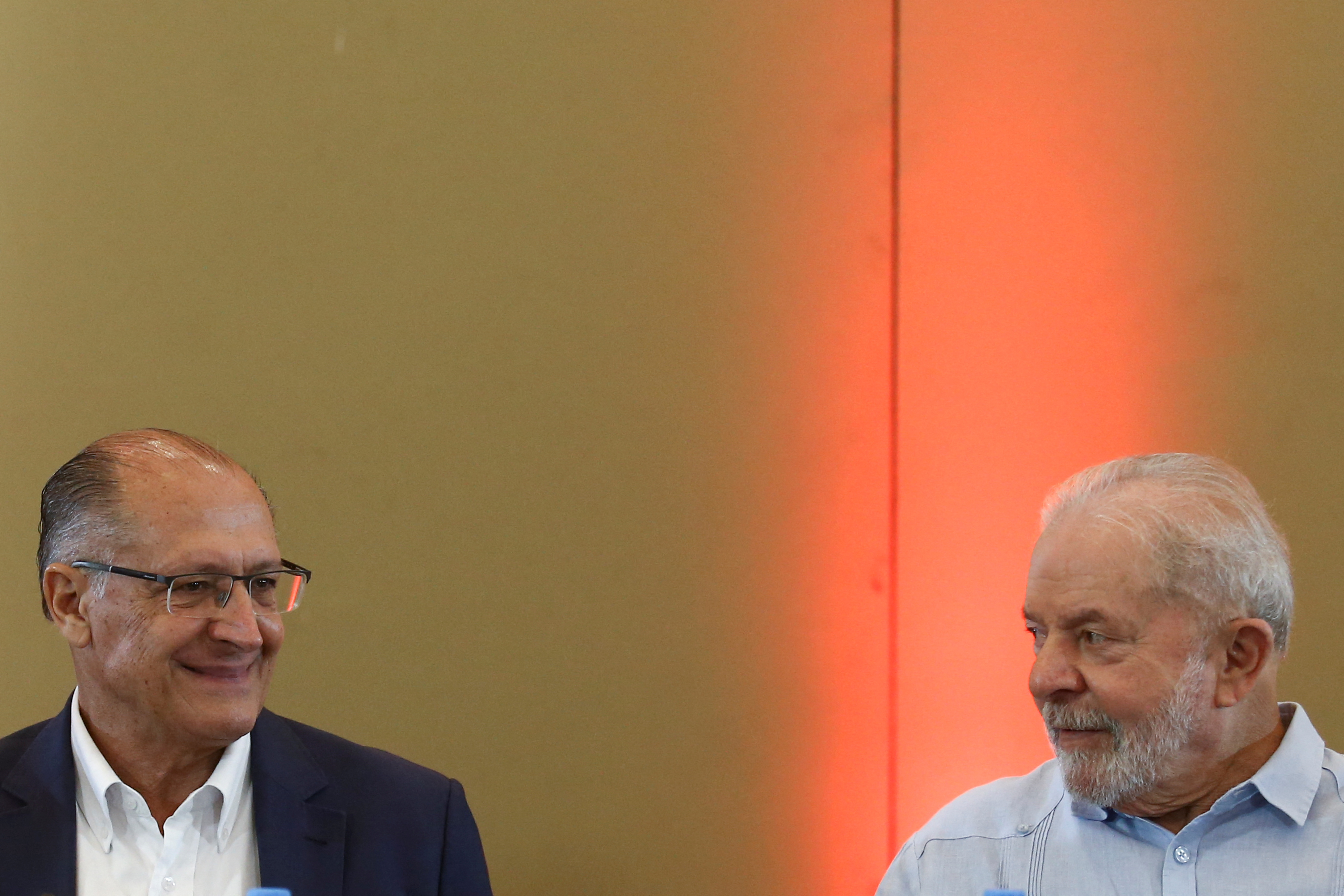 ルーラは元政治的ライバルのジェラルド アルクミンを10月の選挙のランニングメイトに任命した Infobae