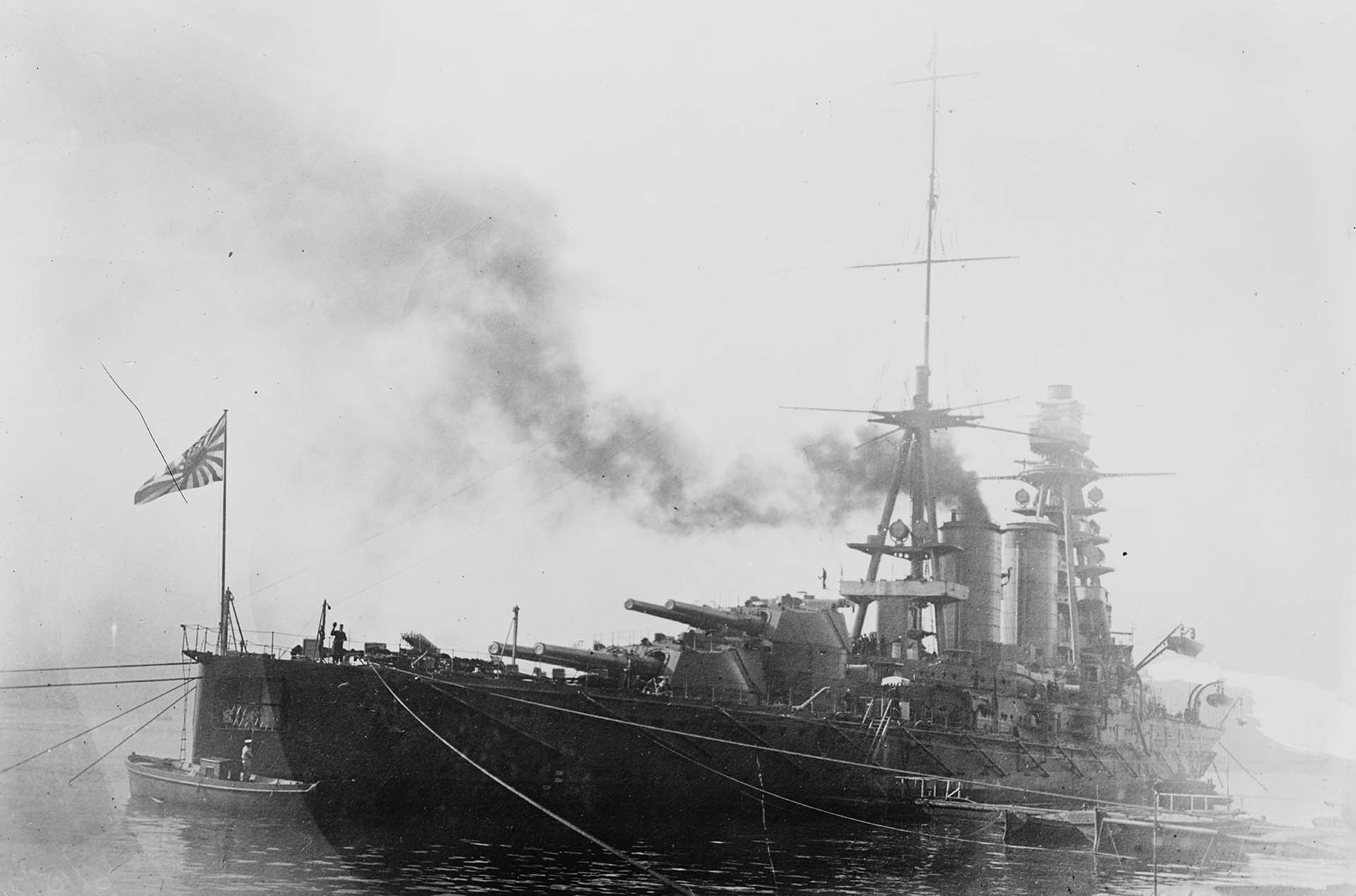 Nagato era el buque insignia de la Flota Imperial y enarbolaba la bandera del almirante Isoroku Yamamoto. El 2 de diciembre de 1941, desde allí se envió la señal para atacar Pear Harbor, que tuvo lugar cinco días después (Buyenlarge/Getty Images)